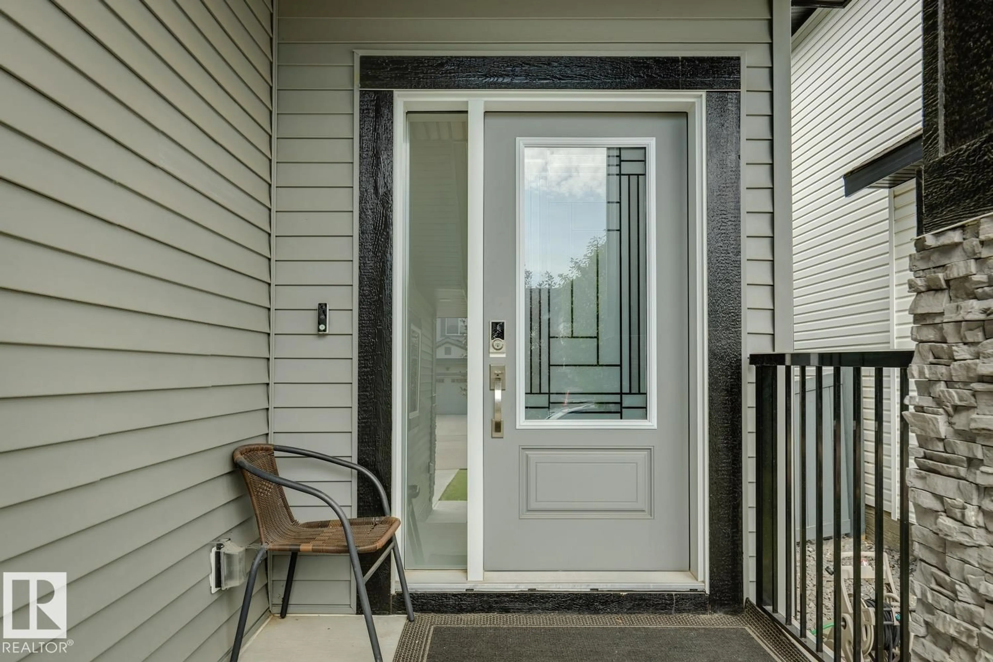 Indoor entryway for NW - 7758 GETTY WD, Edmonton Alberta T5T4T3