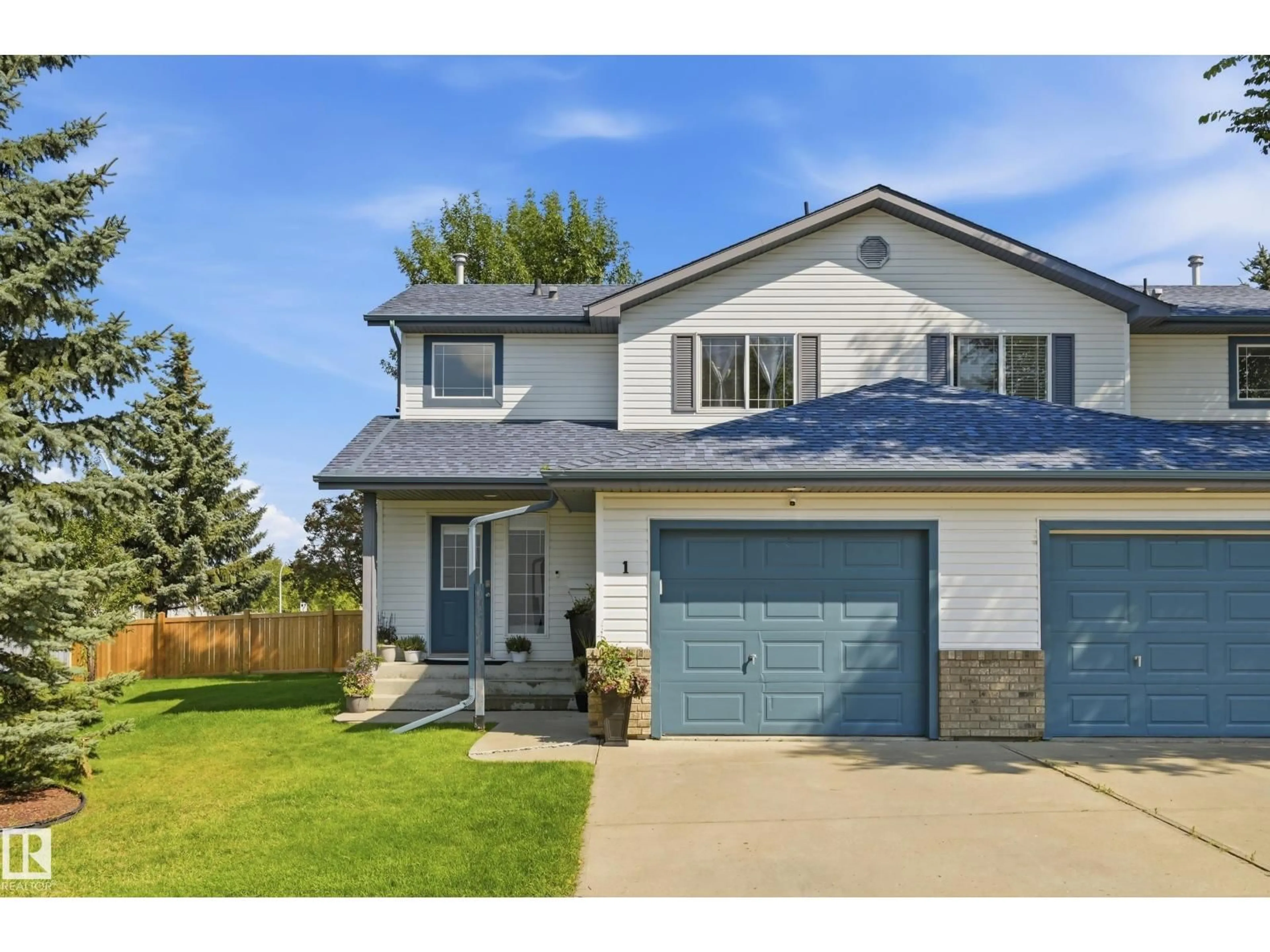 Home with vinyl exterior material, street for 1 GROVE MEADOW DR, Spruce Grove Alberta T7X4L9