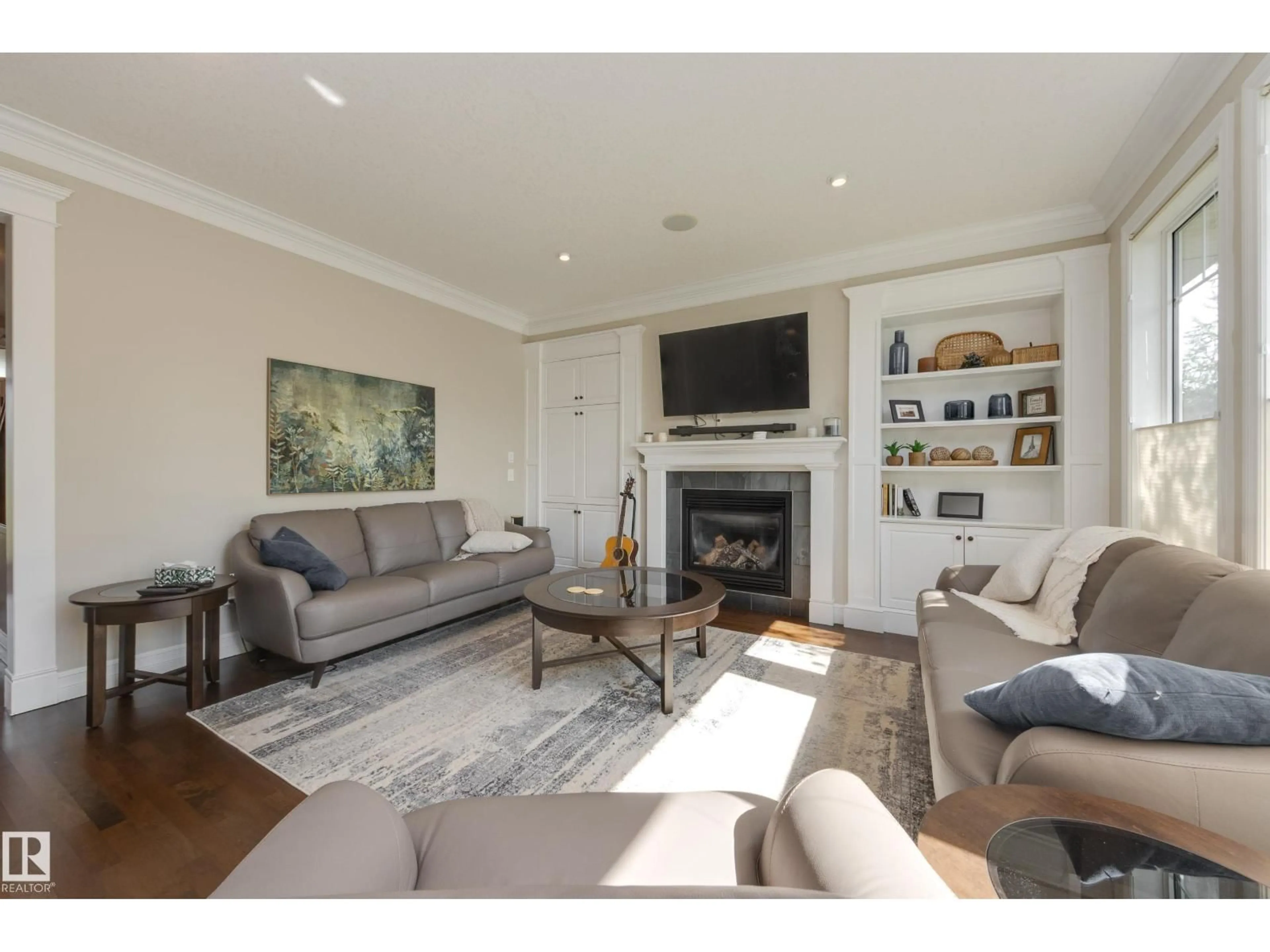 Living room with furniture, wood/laminate floor for 8 LAURALCREST PL, St. Albert Alberta T8N7H4
