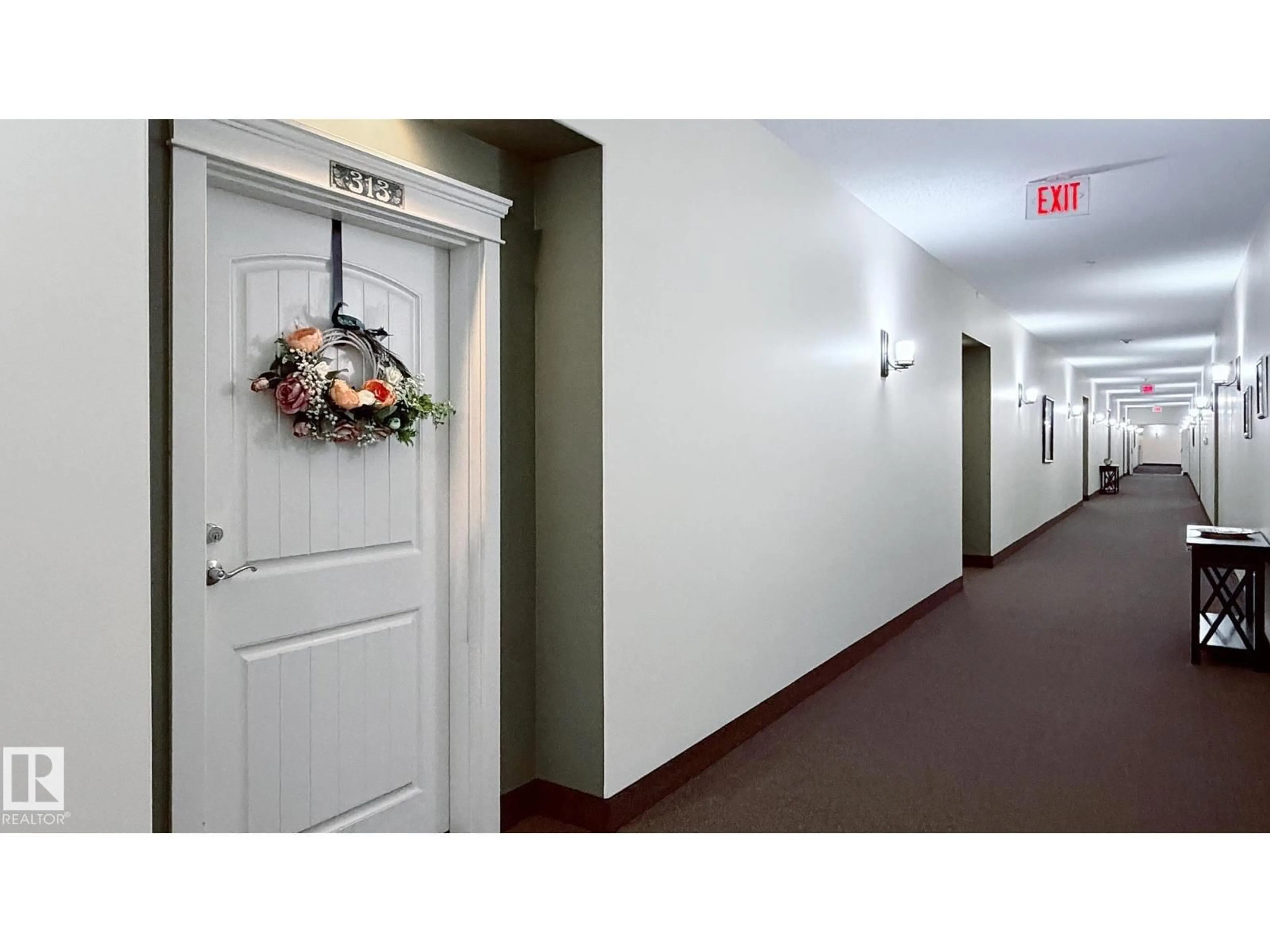 Indoor foyer for 511 - 313 QUEEN ST, Spruce Grove Alberta T7X0G4