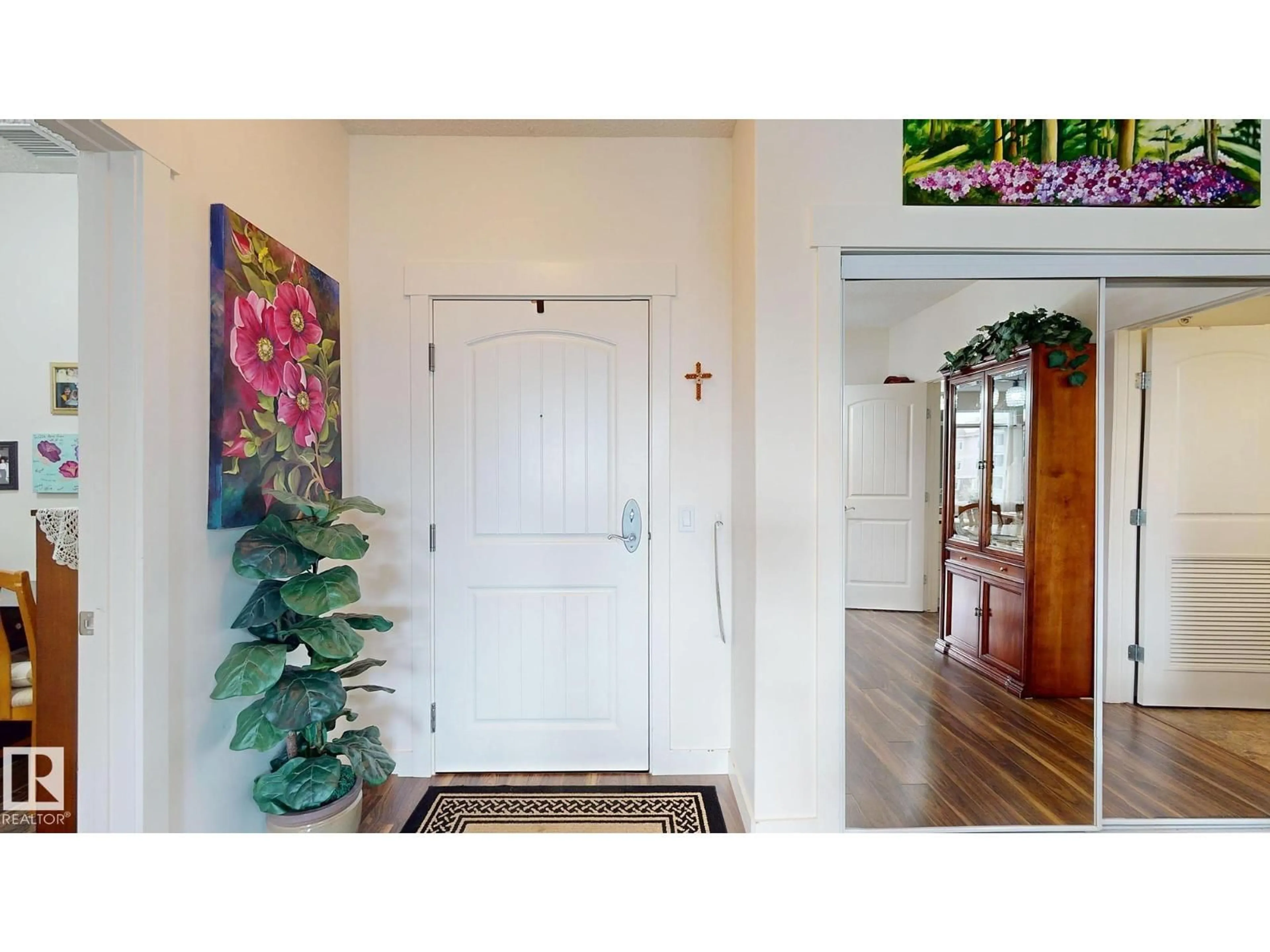 Indoor entryway for 511 - 313 QUEEN ST, Spruce Grove Alberta T7X0G4