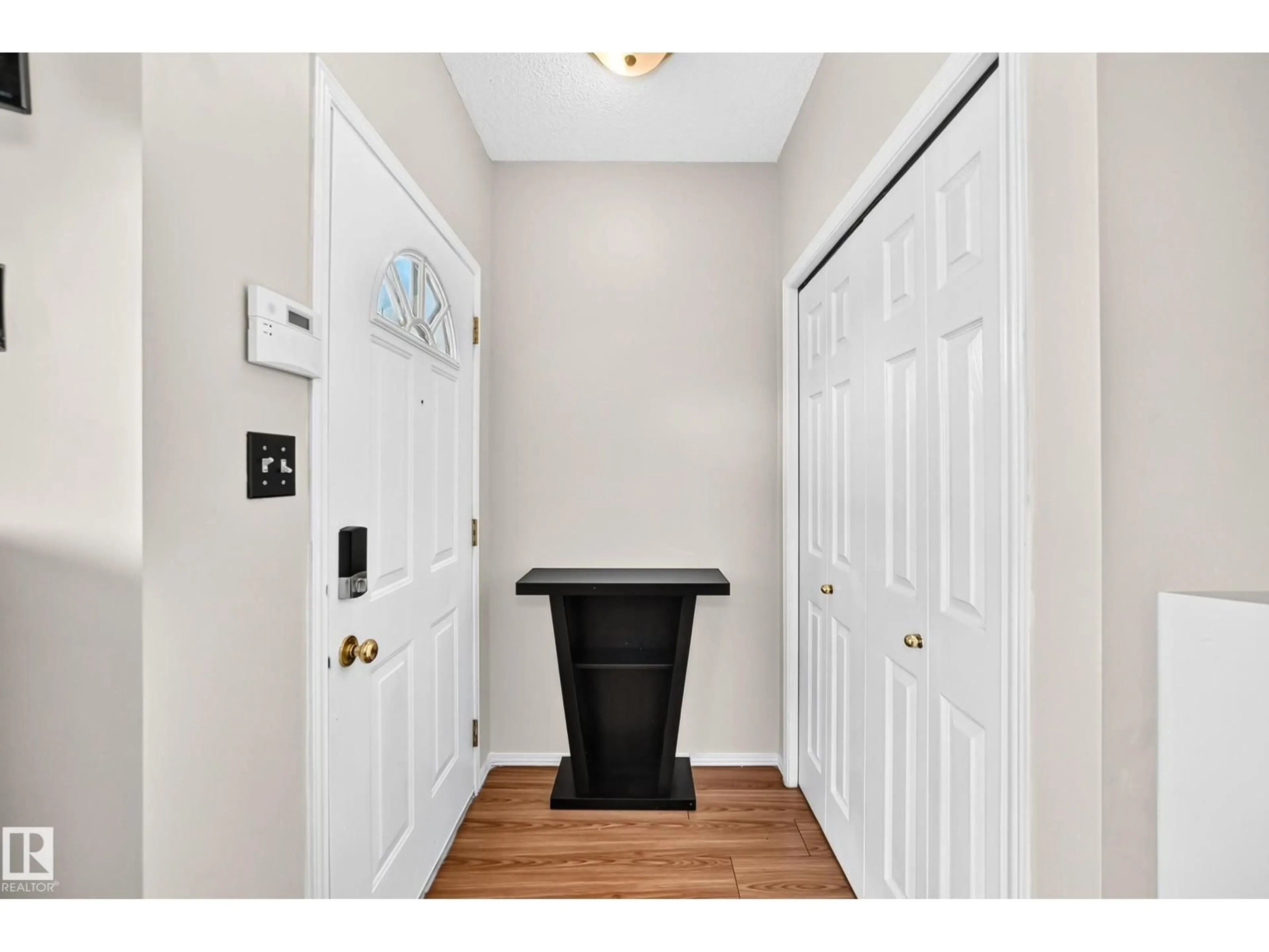 Indoor entryway for 4520 149 AV, Edmonton Alberta T5Y2Z1