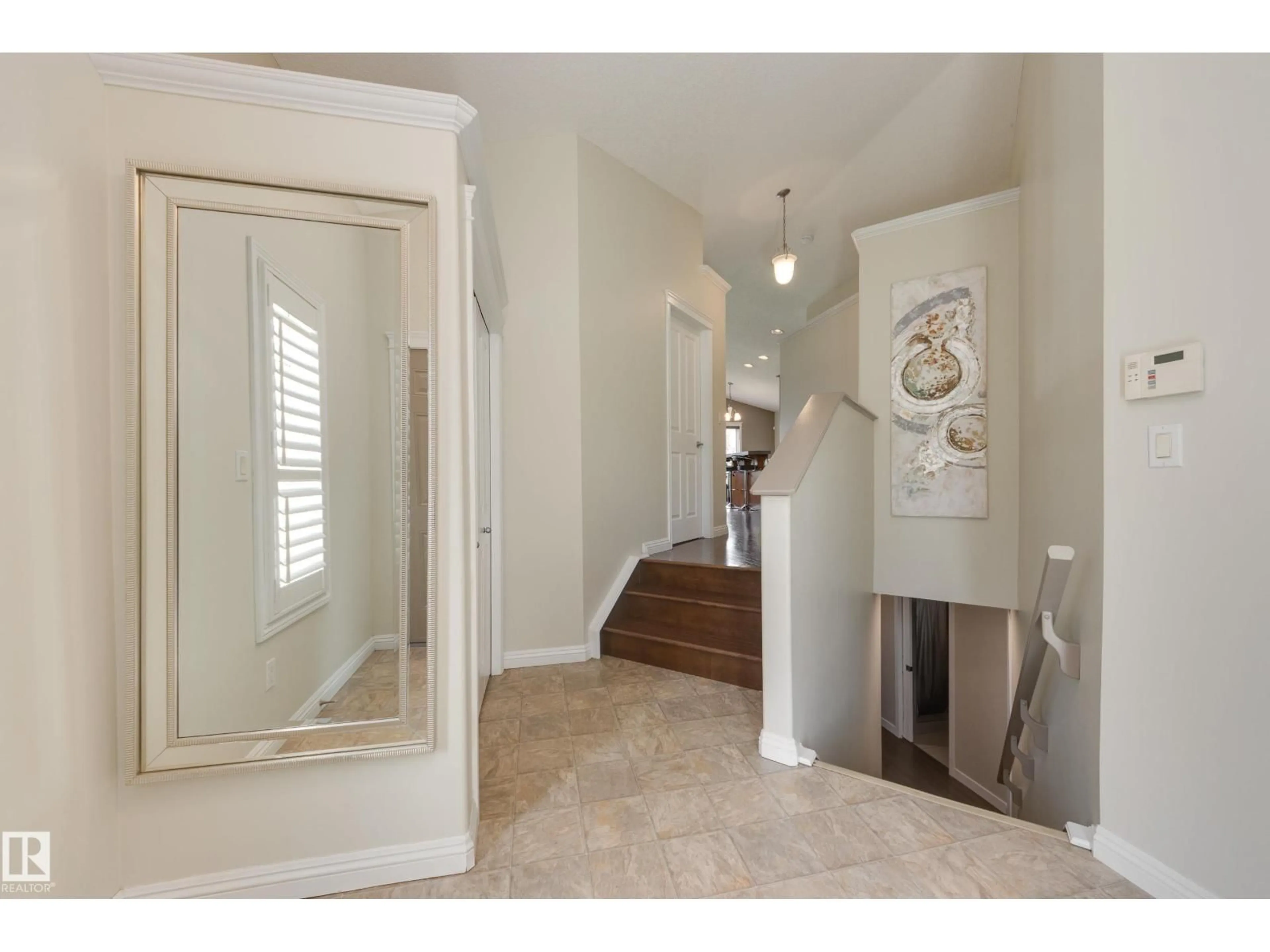 Indoor entryway for 14040 145 AV, Edmonton Alberta T6V1Y2