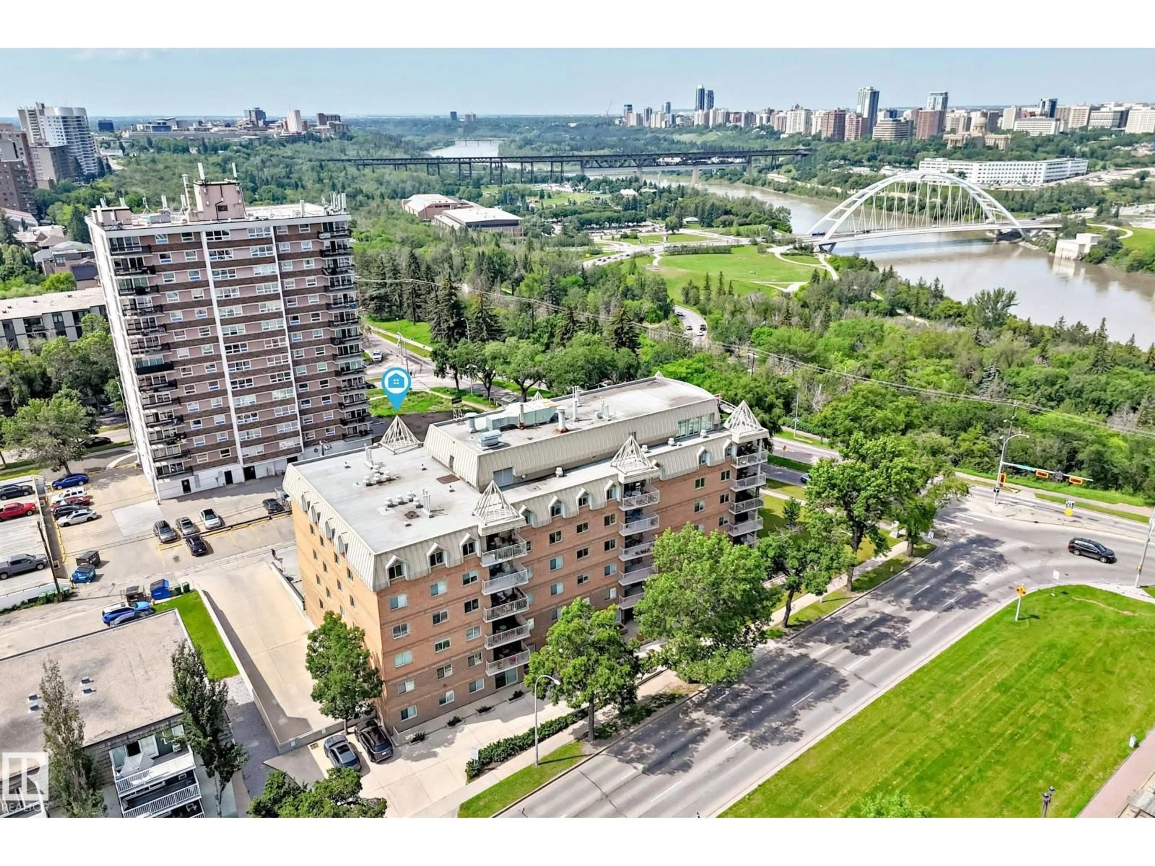 A pic from outside/outdoor area/front of a property/back of a property/a pic from drone, city buildings view from balcony for 8728 - 606 GATEWAY BV, Edmonton Alberta T6E6K3