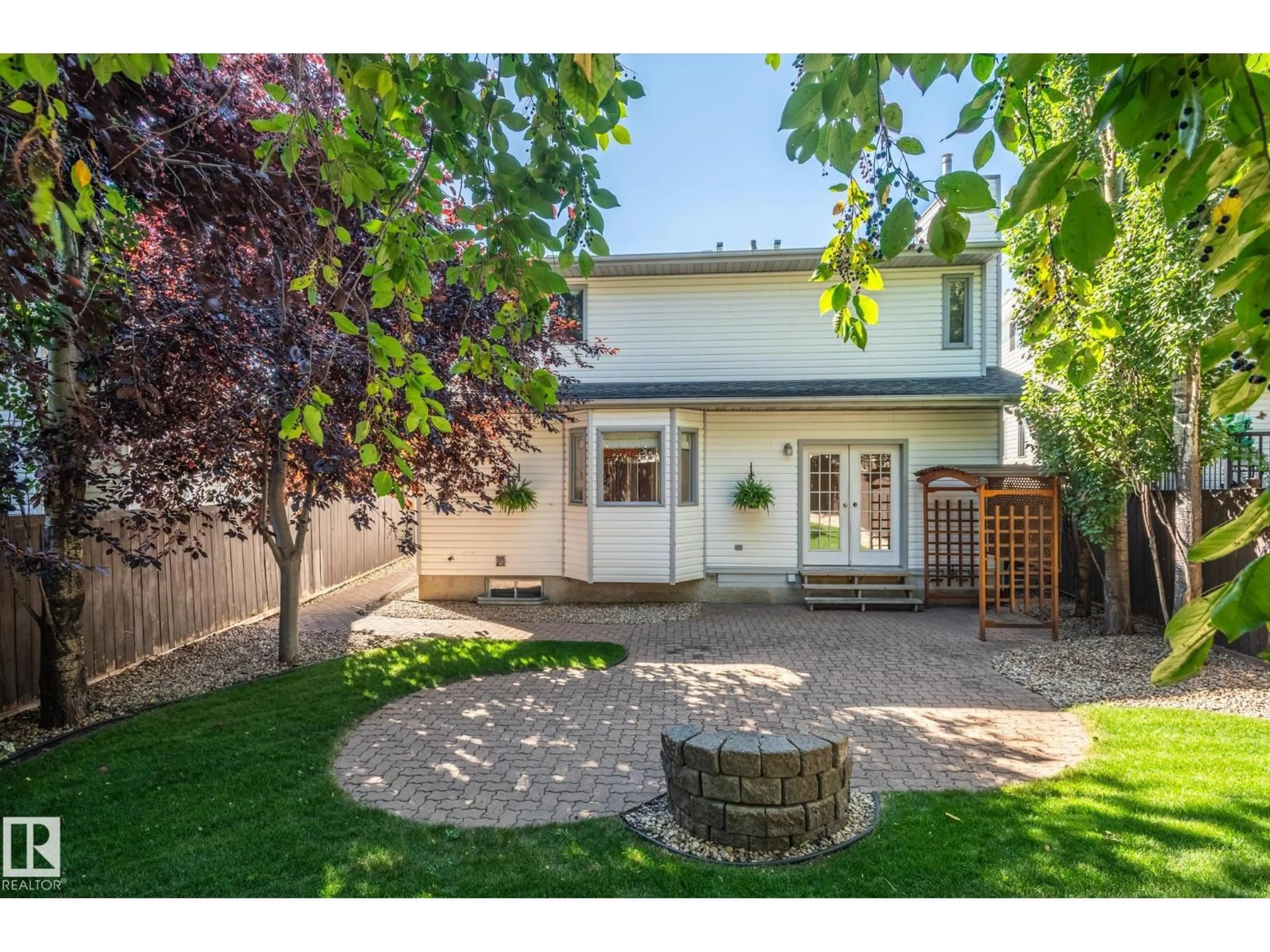 A pic from outside/outdoor area/front of a property/back of a property/a pic from drone, street for 13 CANYON DR, Sherwood Park Alberta T8H1N3