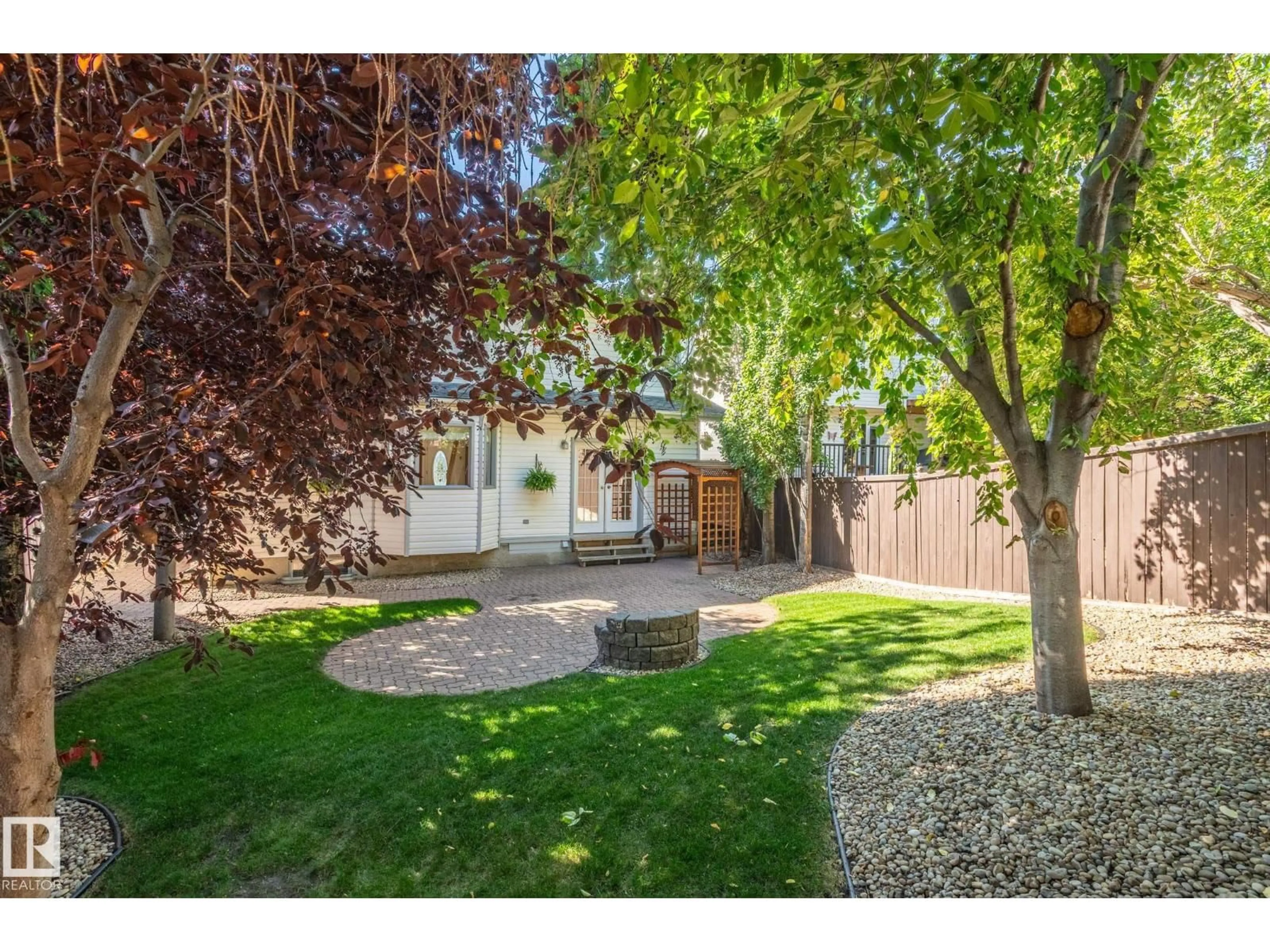 A pic from outside/outdoor area/front of a property/back of a property/a pic from drone, street for 13 CANYON DR, Sherwood Park Alberta T8H1N3