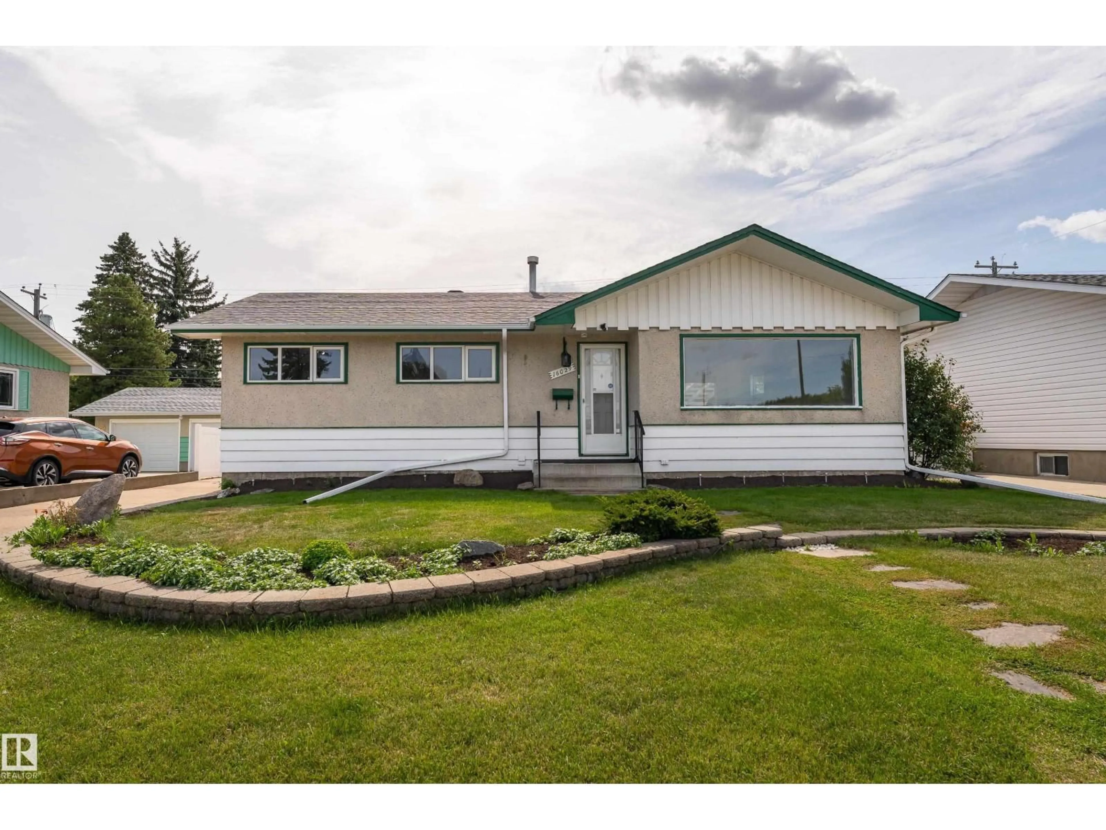 A pic from outside/outdoor area/front of a property/back of a property/a pic from drone, street for 16029 95 AV, Edmonton Alberta T5P0A8