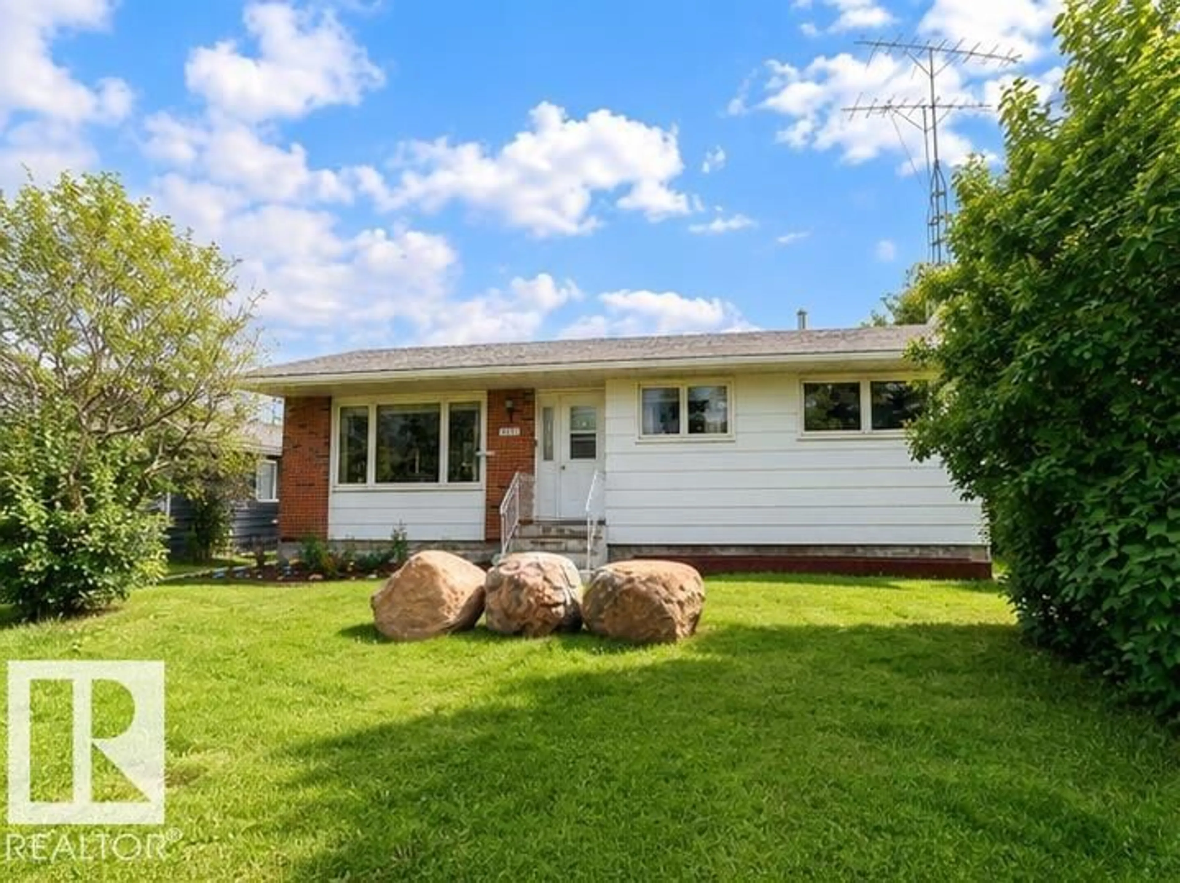 Home with vinyl exterior material, street for 4506 47 AV, Bonnyville Town Alberta T9N1H2