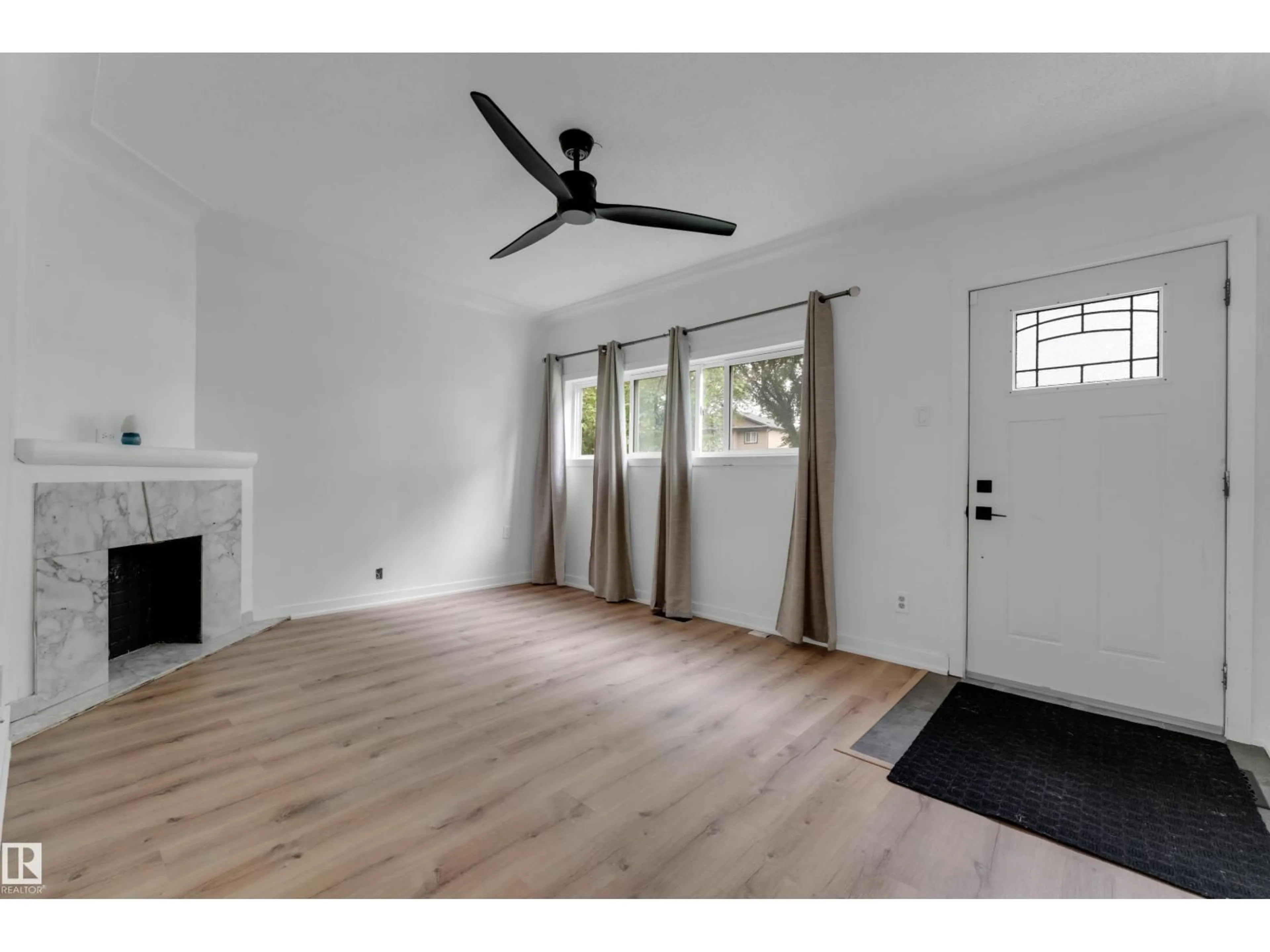 A pic of a room for NW - 12116 81 ST, Edmonton Alberta T5B2T1