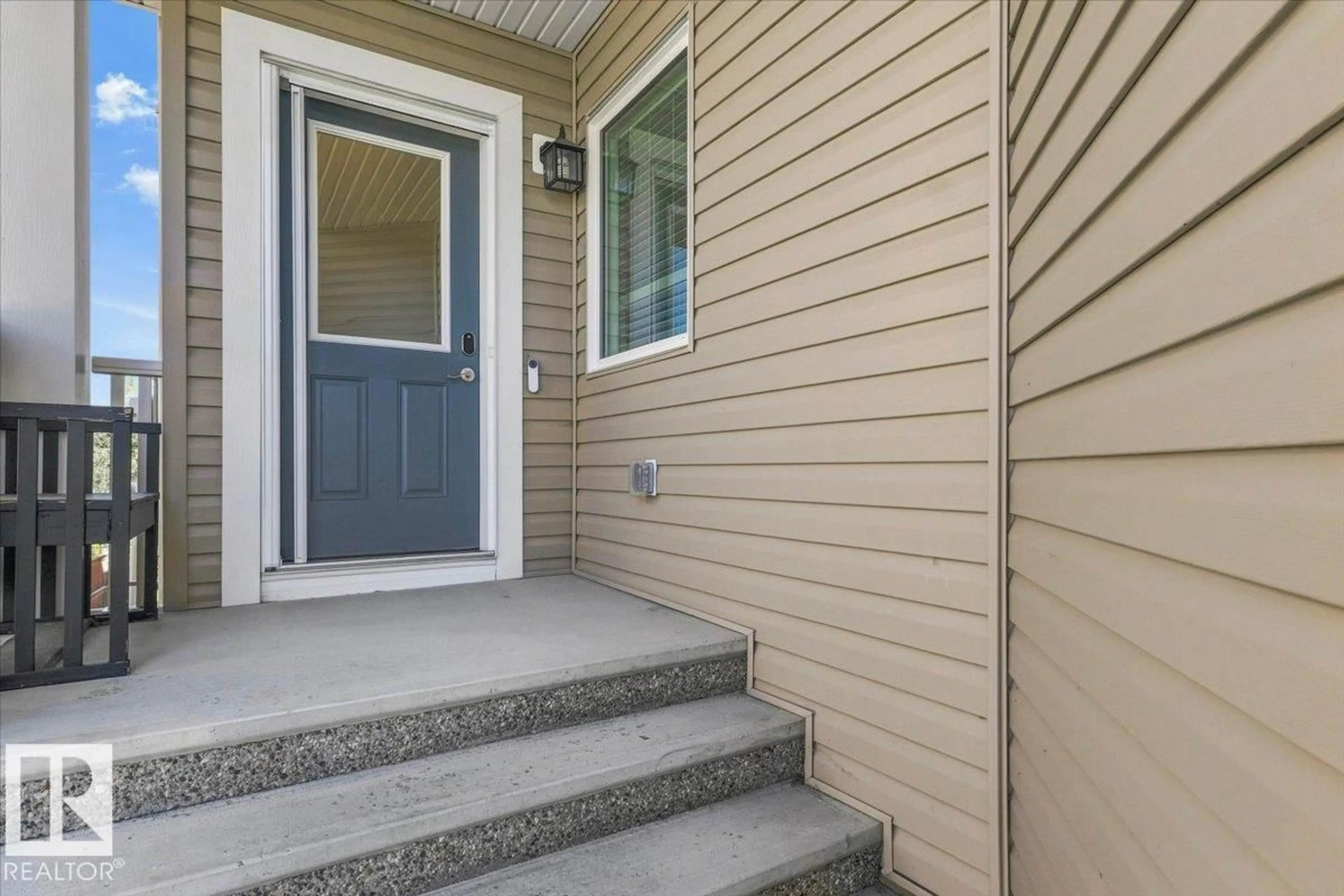 Indoor entryway for 1807 WESTERRA LOOP, Stony Plain Alberta T7Z0L8