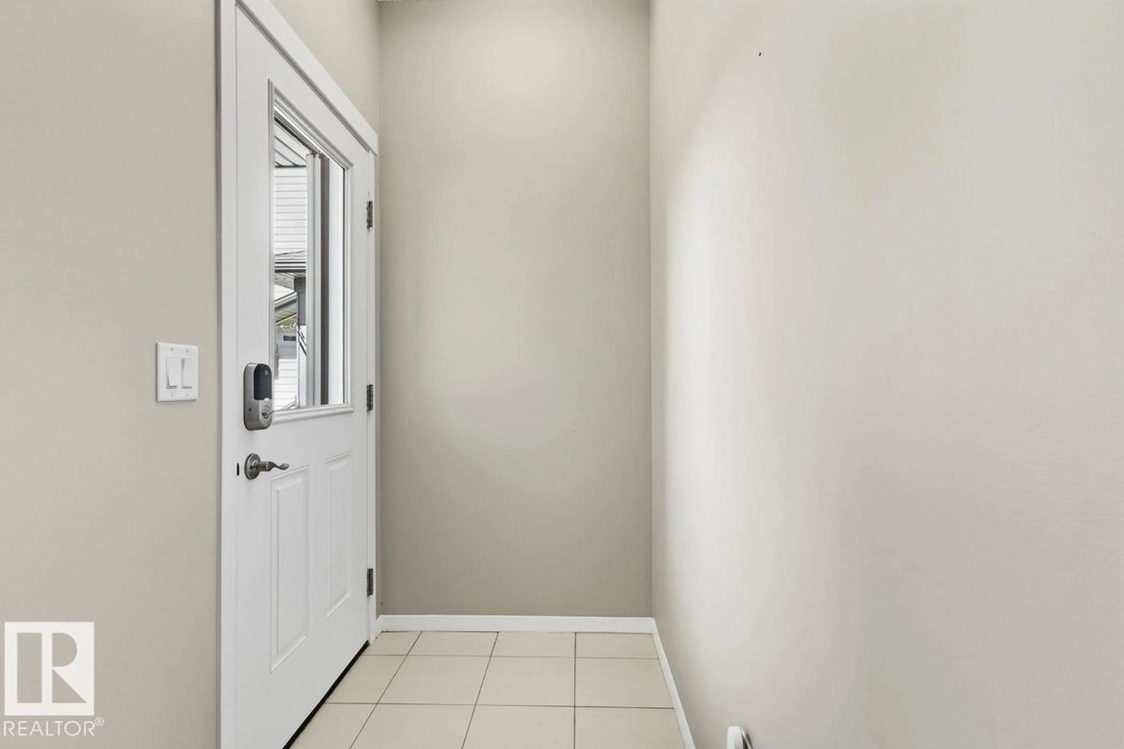 Indoor entryway for 1807 WESTERRA LOOP, Stony Plain Alberta T7Z0L8