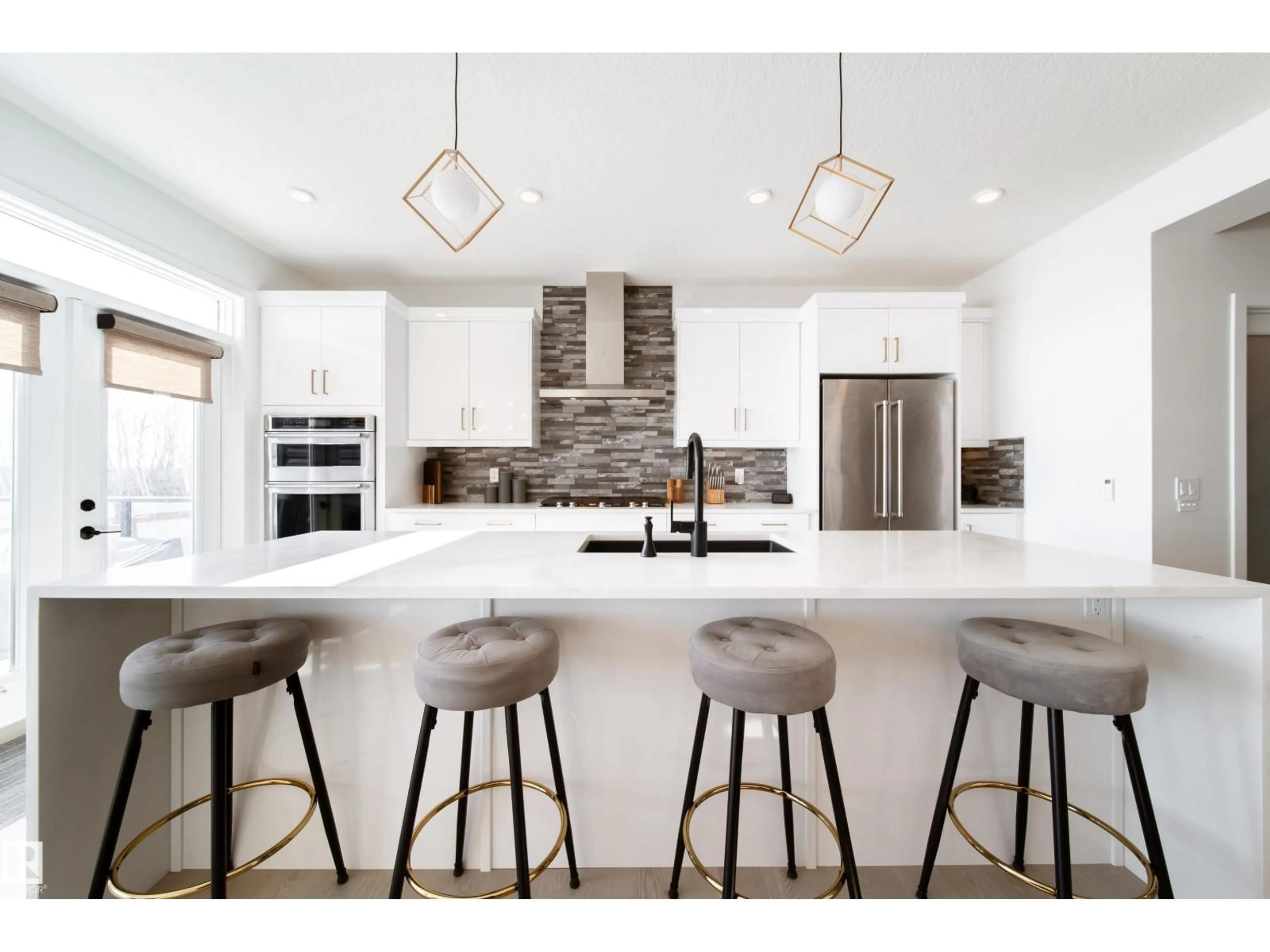 Contemporary kitchen, ceramic/tile floor for 19 STURTZ PL, Leduc Alberta T9E1M6
