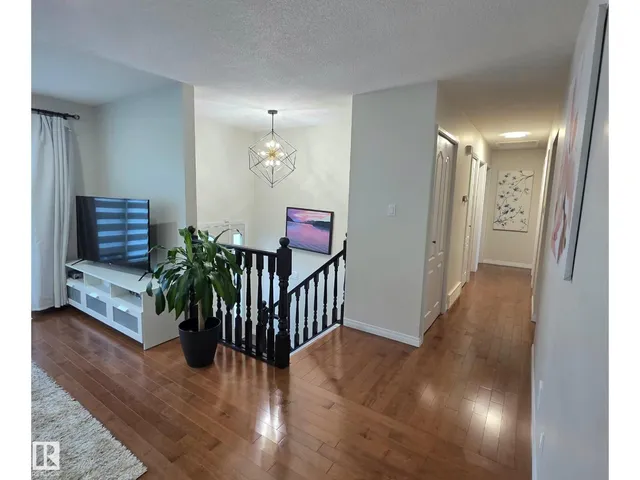 18 ROSEWOOD PL, Sherwood Park 4