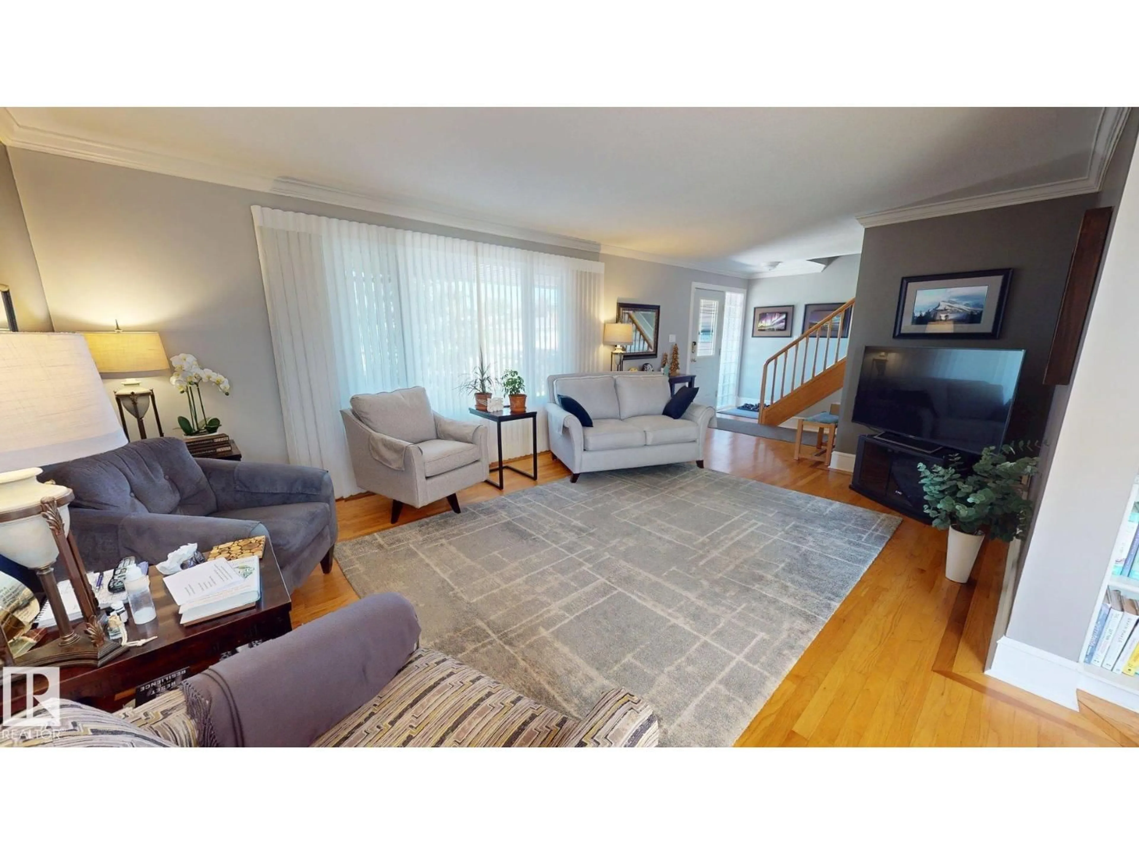 Living room with furniture, unknown for 211 GRAHAM PL, Sherwood Park Alberta T8A3N8