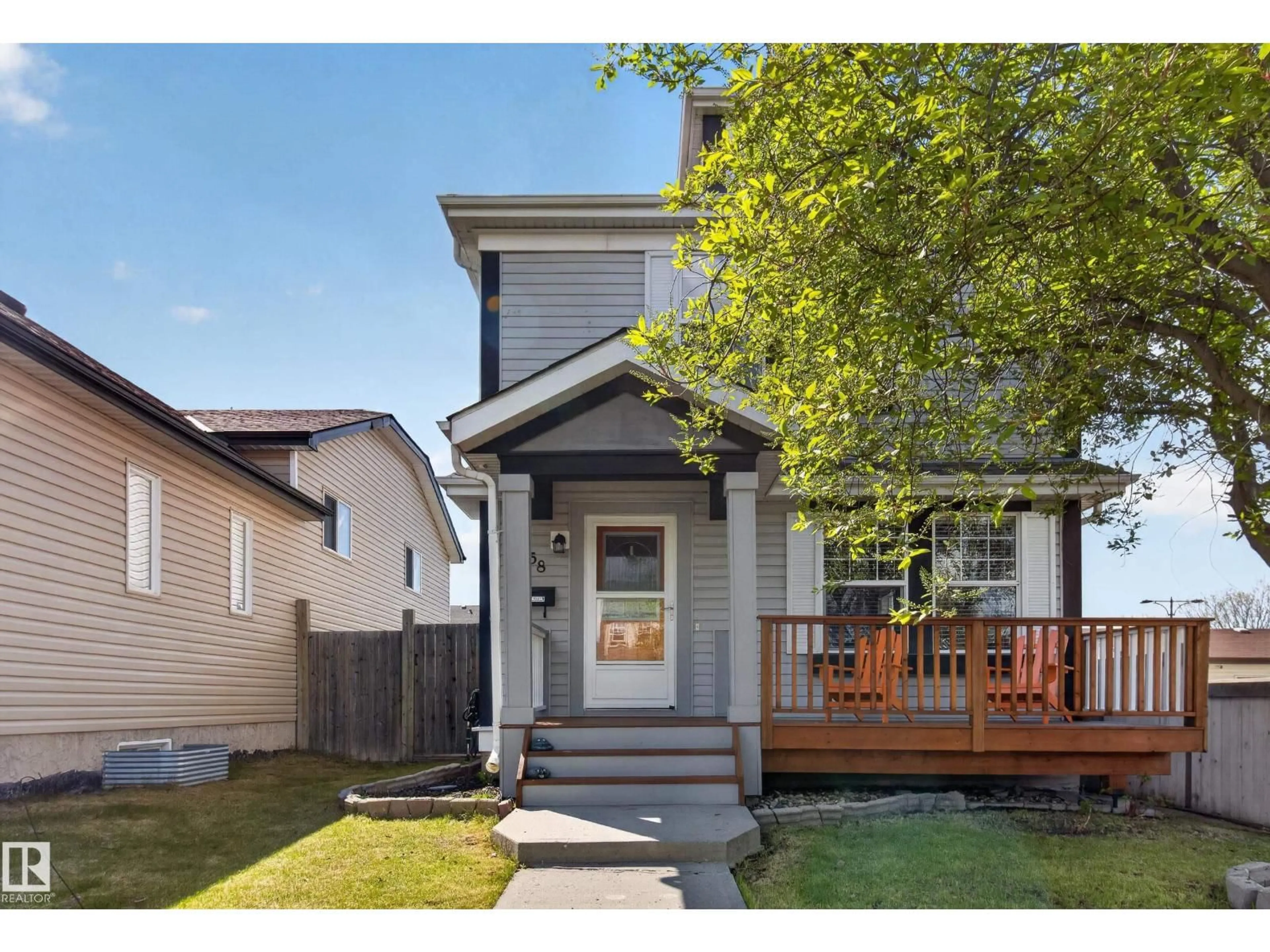 Home with vinyl exterior material, street for 58 SUMMERFIELD PT, Sherwood Park Alberta T8H2P6