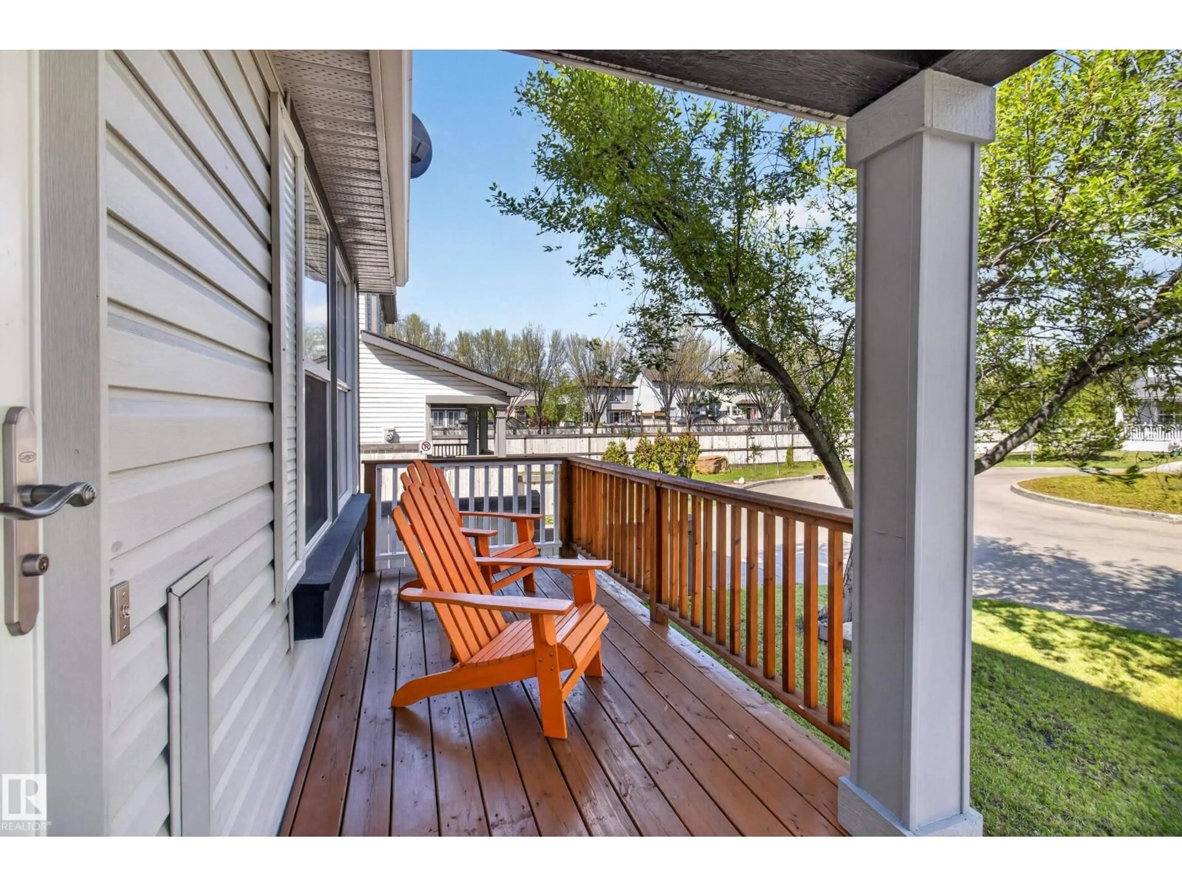 Patio, water/lake/river/ocean view for 58 SUMMERFIELD PT, Sherwood Park Alberta T8H2P6