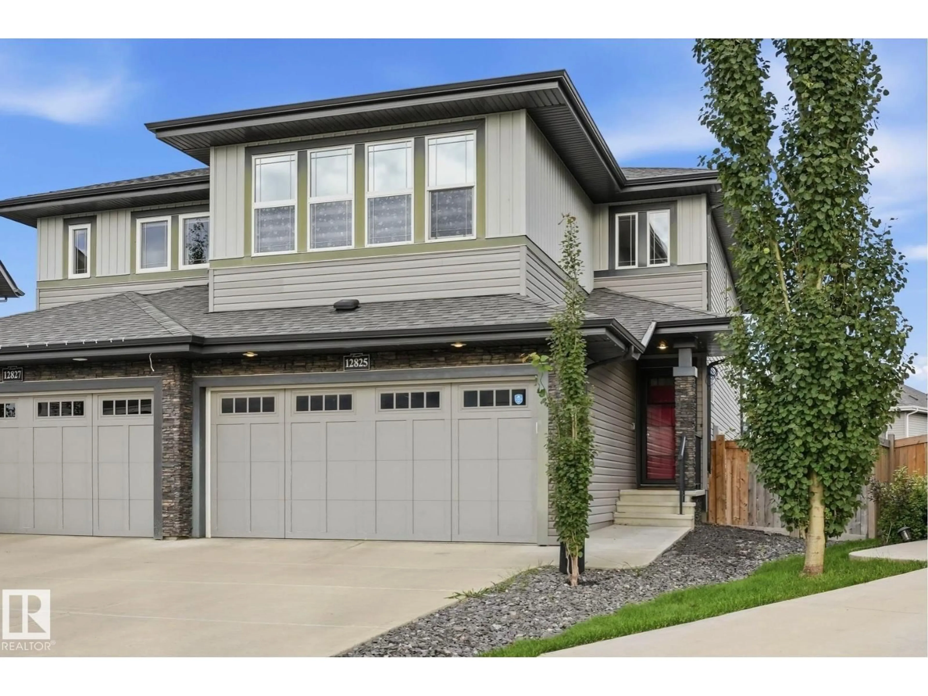 Home with vinyl exterior material, street for 12825 207 ST, Edmonton Alberta T5S0K2