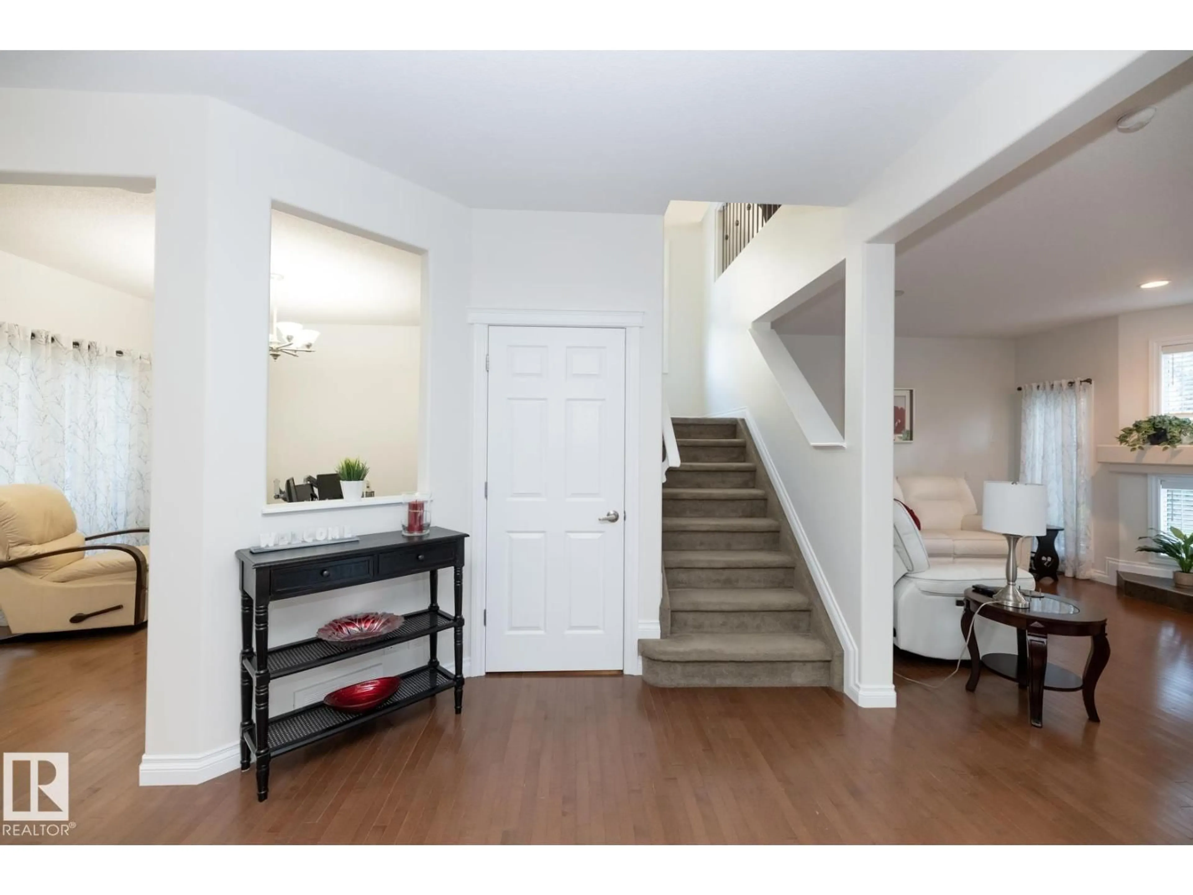 Indoor entryway for 104 CAMPBELL DR, Sherwood Park Alberta T8H0E3