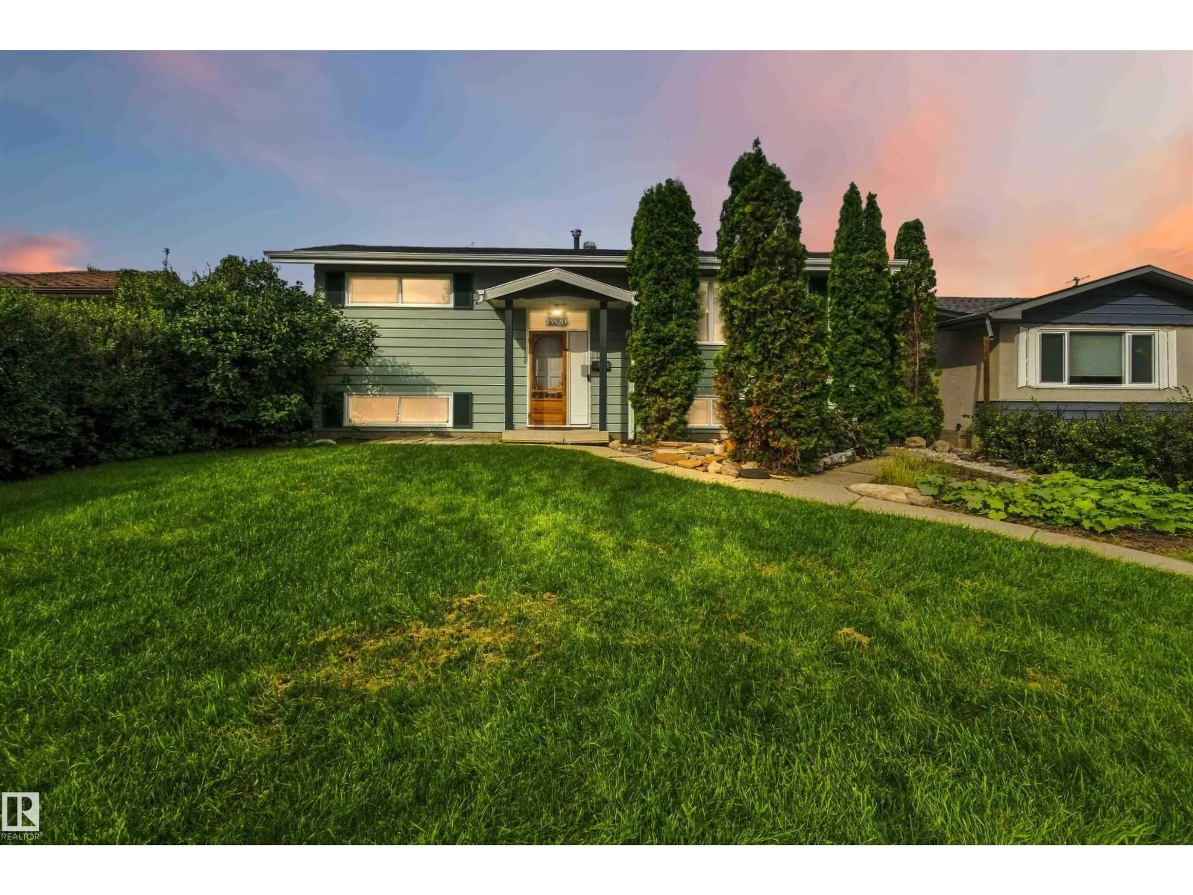 A pic from outside/outdoor area/front of a property/back of a property/a pic from drone, street for NW - 13820 63 ST, Edmonton Alberta T5A1R3