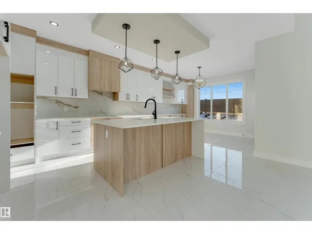 NW - 7156 177 AV, Edmonton 2