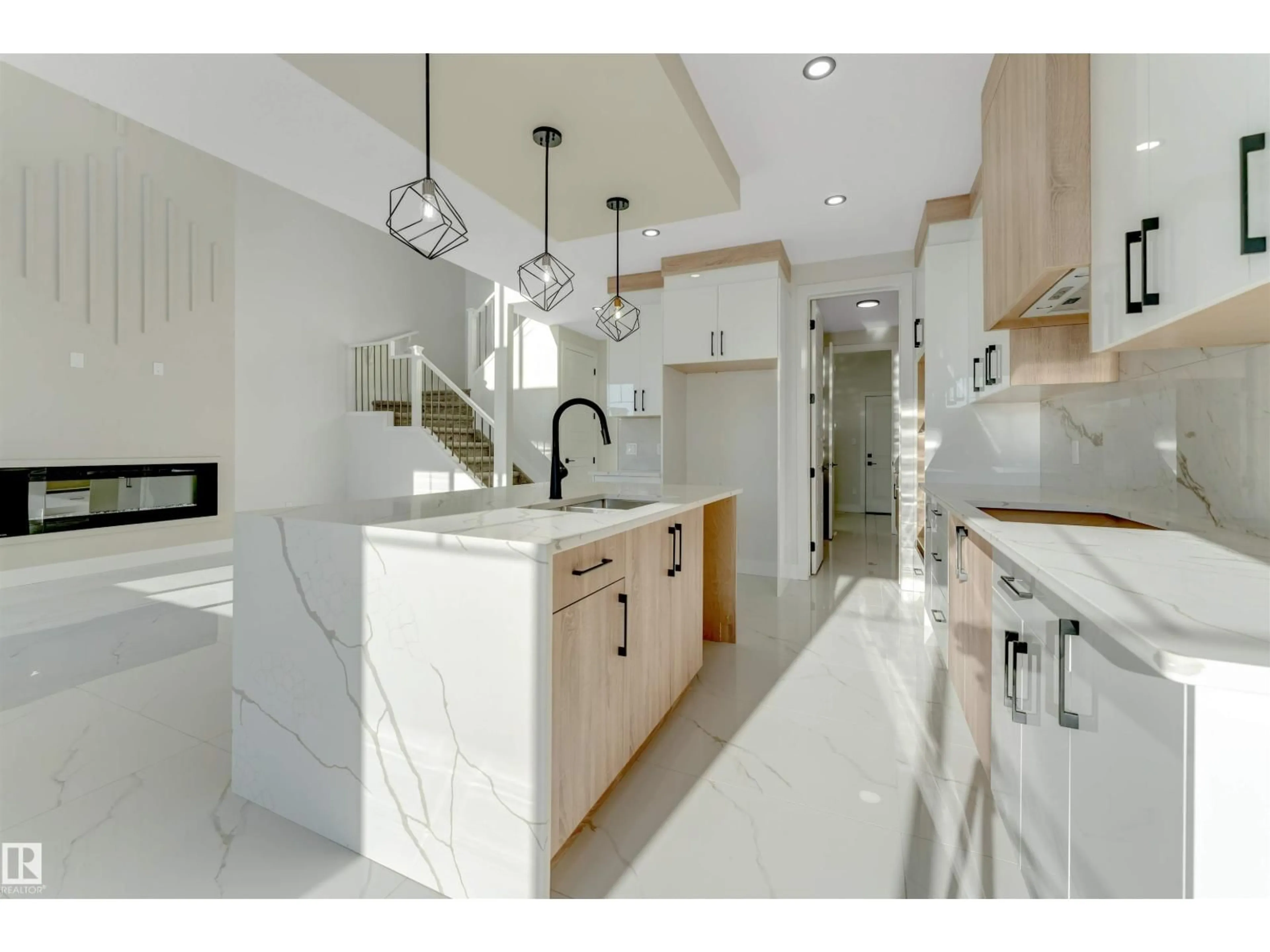 Open concept kitchen, ceramic/tile floor for NW - 7156 177 AV, Edmonton Alberta T5Z0W9