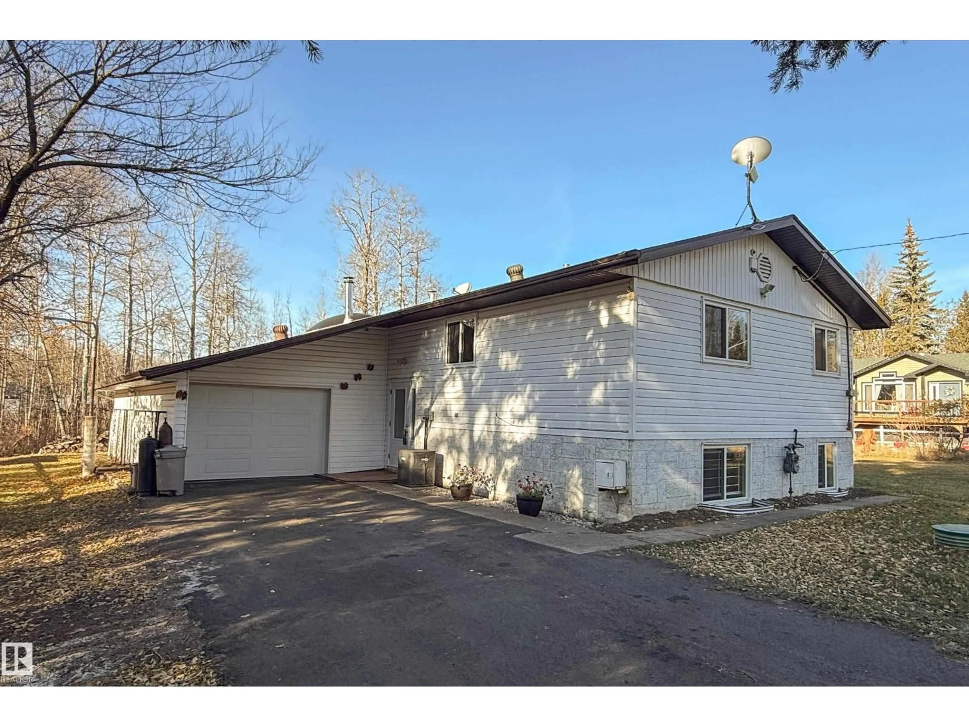 Unknown for 620 & 621 6 ST, Rural Lac Ste. Anne County Alberta T0E1A0