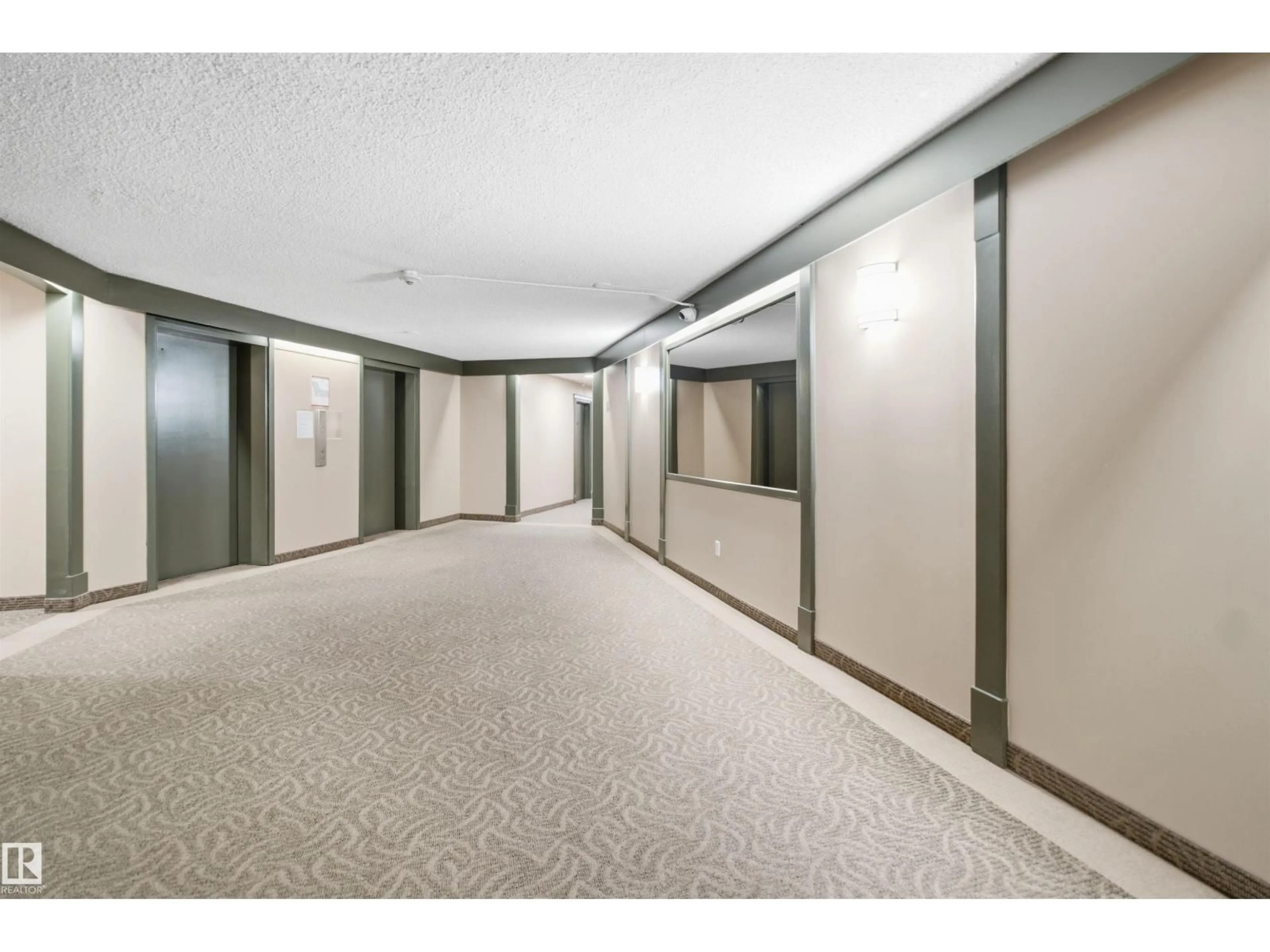 Unknown for 1115 STONY PLAIN RD, Edmonton Alberta T5N3R2