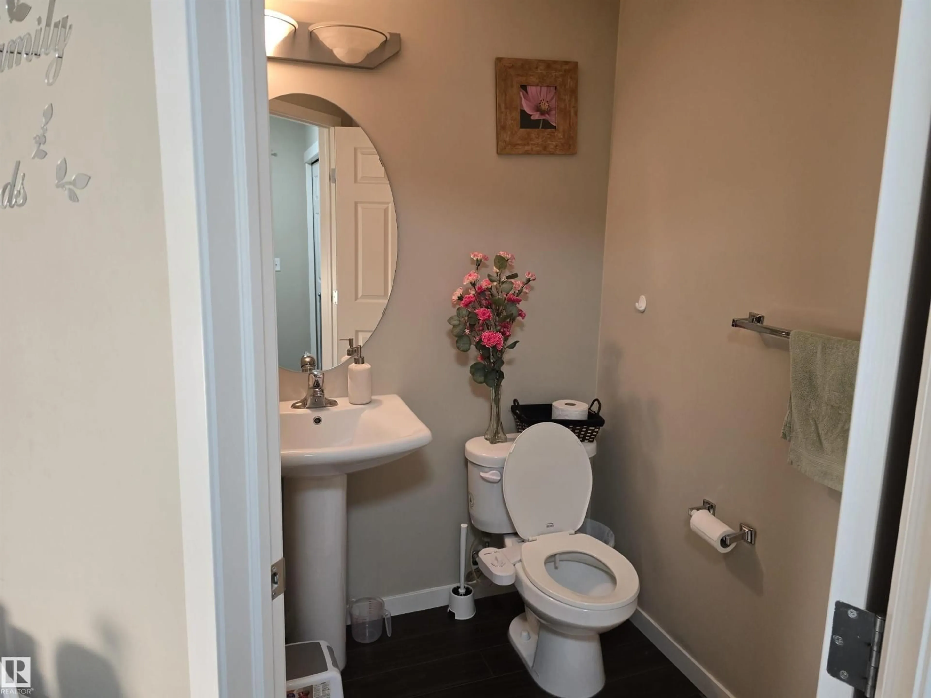 Standard bathroom, floor is not visible for NW - 1474 33B ST, Edmonton Alberta T6T0X6