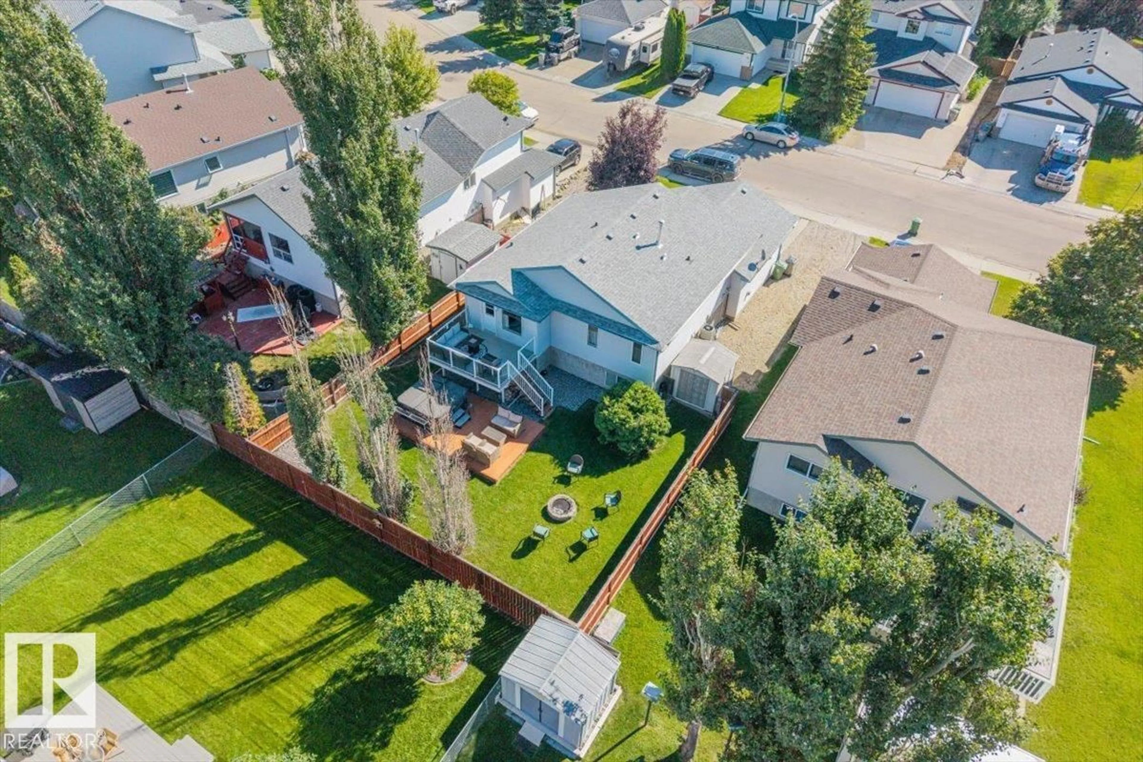 A pic from outside/outdoor area/front of a property/back of a property/a pic from drone, street for 4004 53, Beaumont Alberta T4X1N4