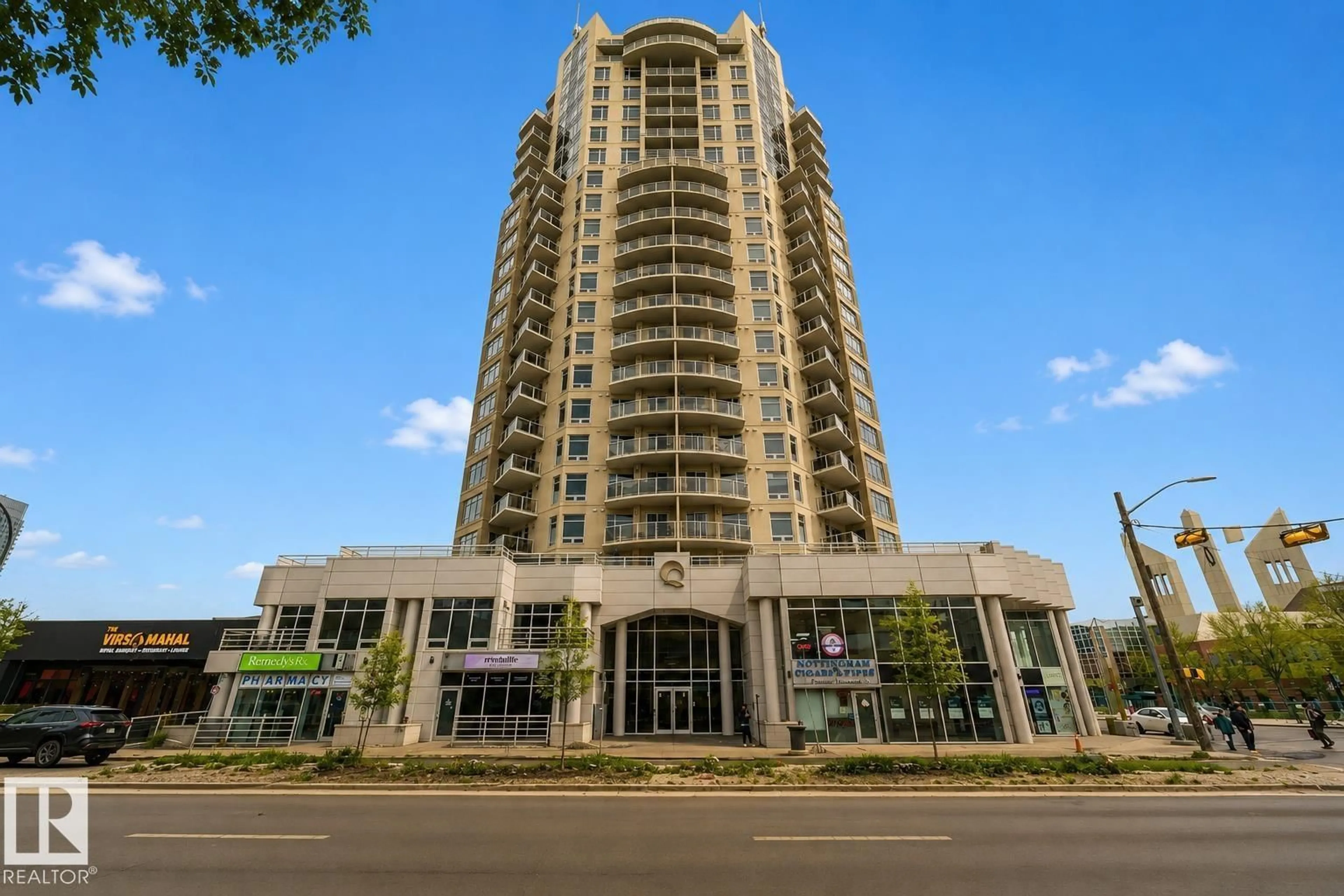 Indoor foyer for 10388 - 1704 105 ST, Edmonton Alberta T5J0C2