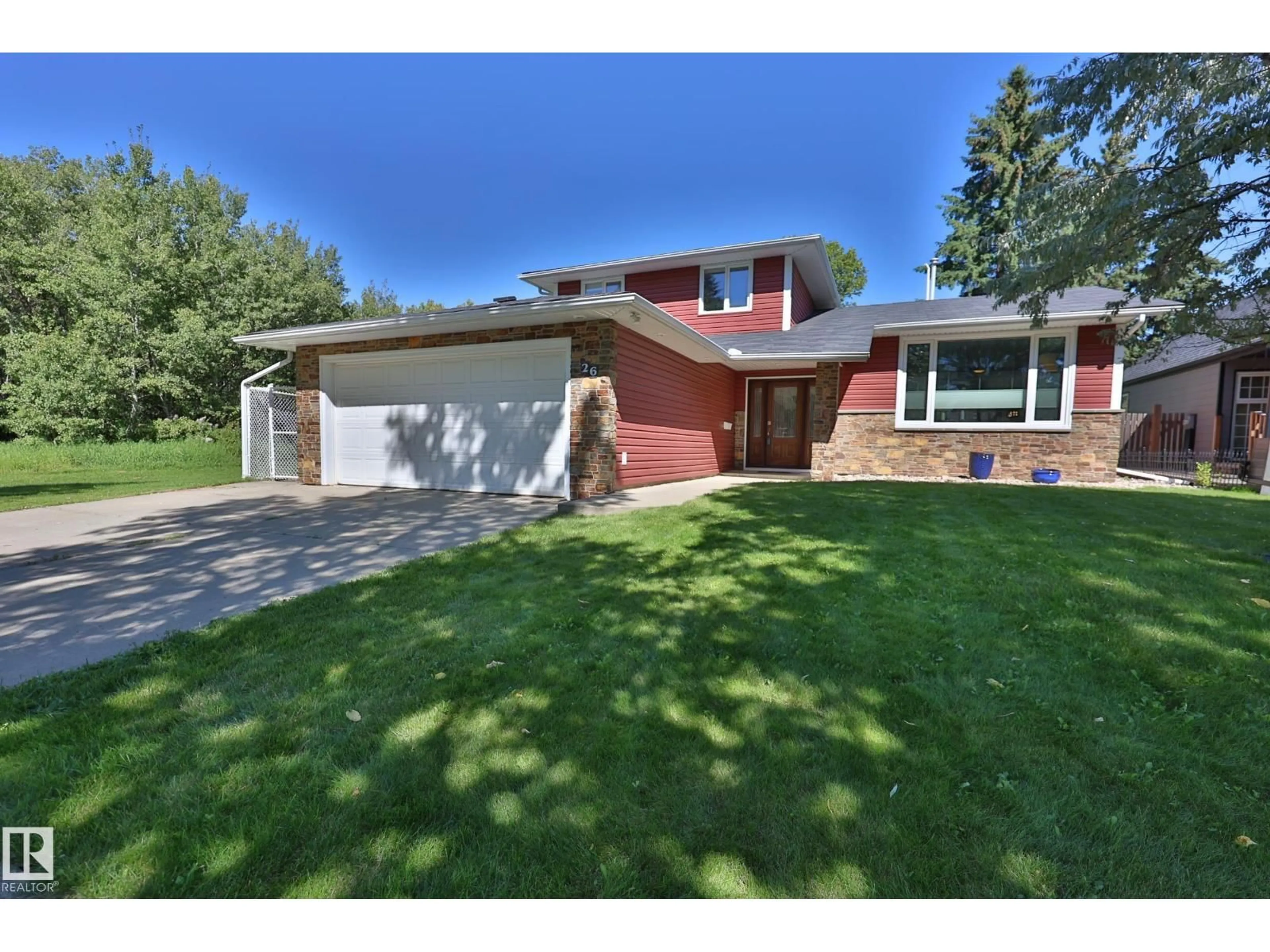 Home with brick exterior material, street for 26 BUTTERFIELD CR, St. Albert Alberta T8N2W7