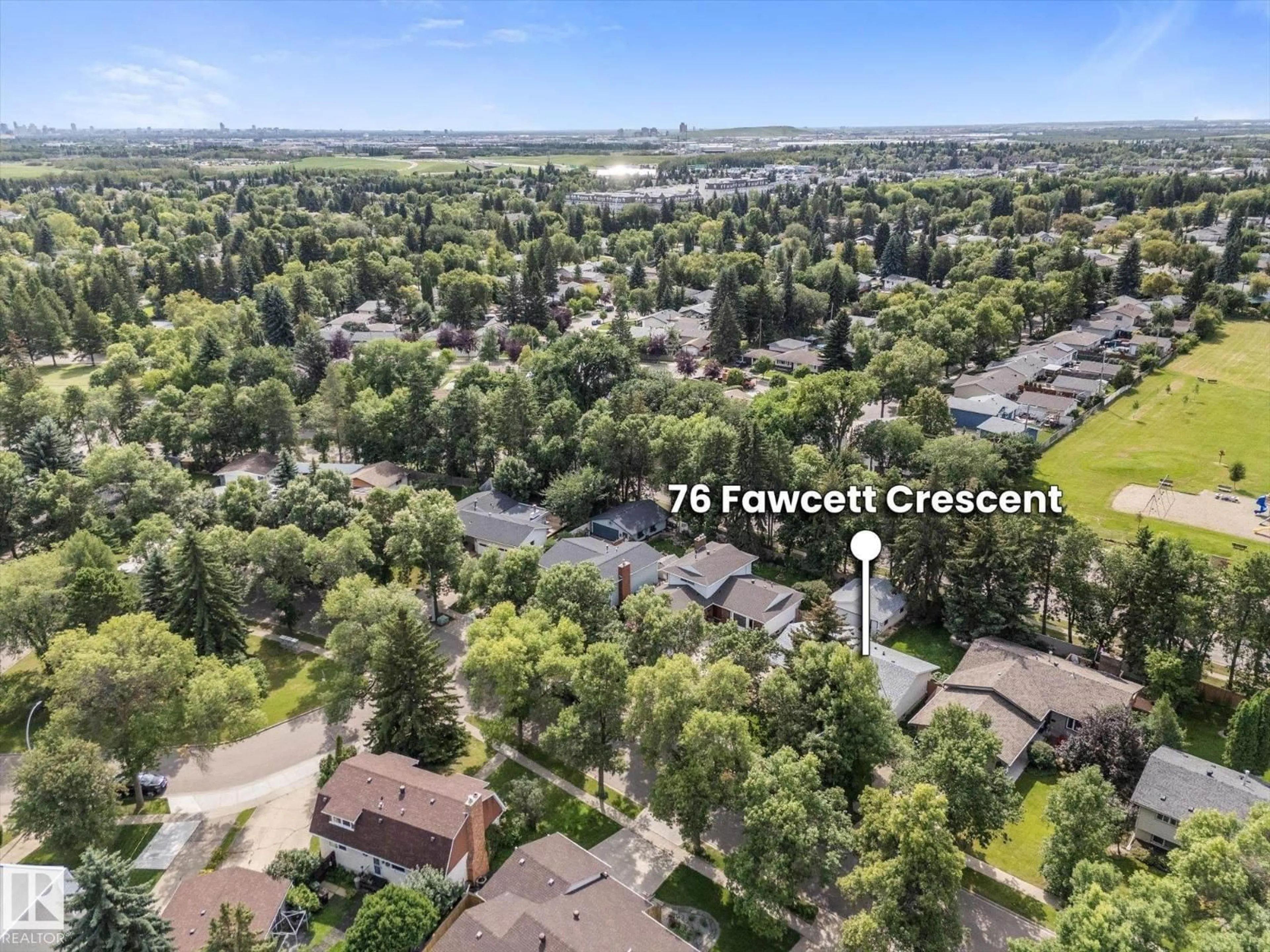 A pic from outside/outdoor area/front of a property/back of a property/a pic from drone, forest/trees view for 76 FAWCETT CR, St. Albert Alberta T8N1W3