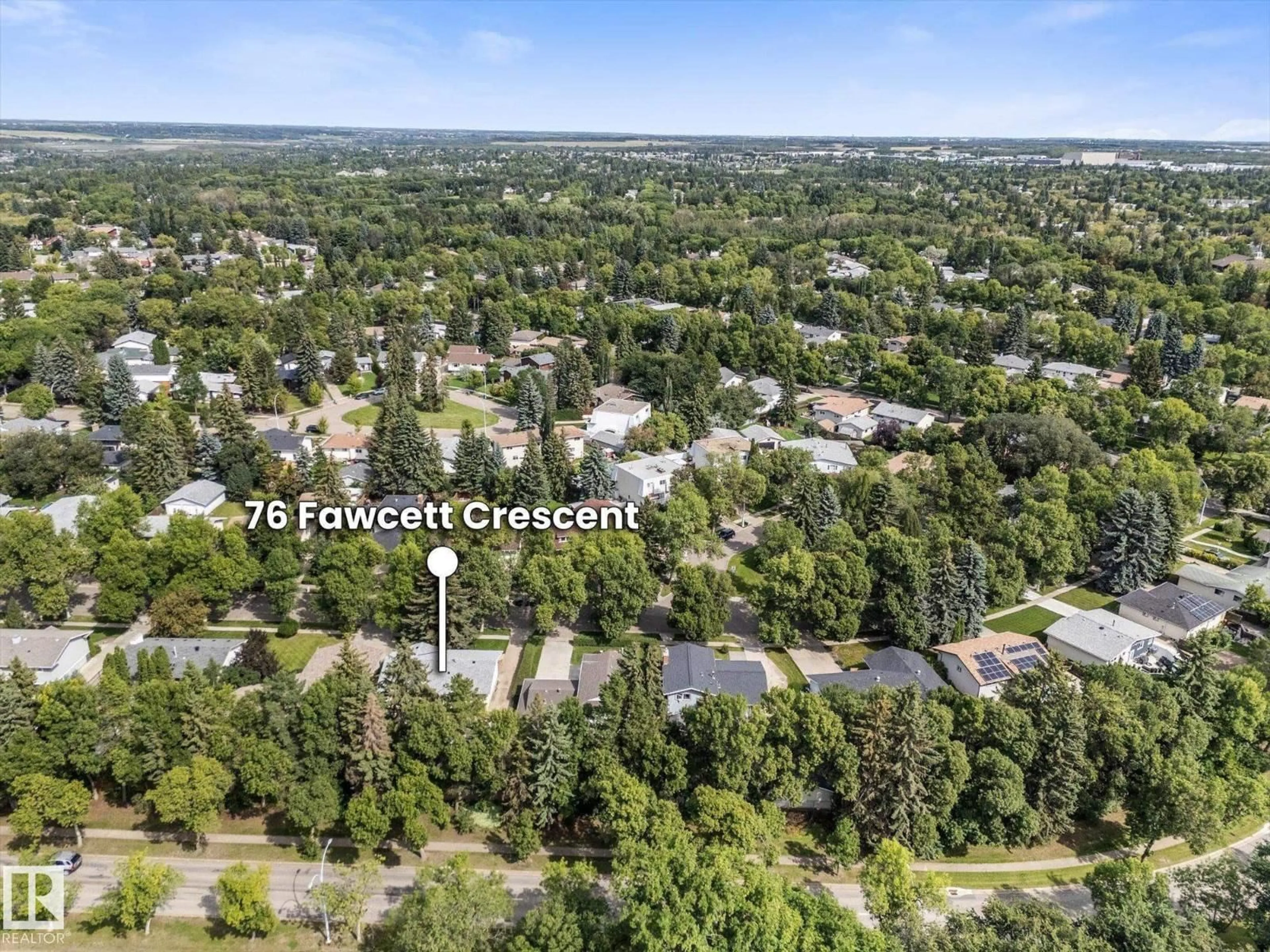 A pic from outside/outdoor area/front of a property/back of a property/a pic from drone, forest/trees view for 76 FAWCETT CR, St. Albert Alberta T8N1W3