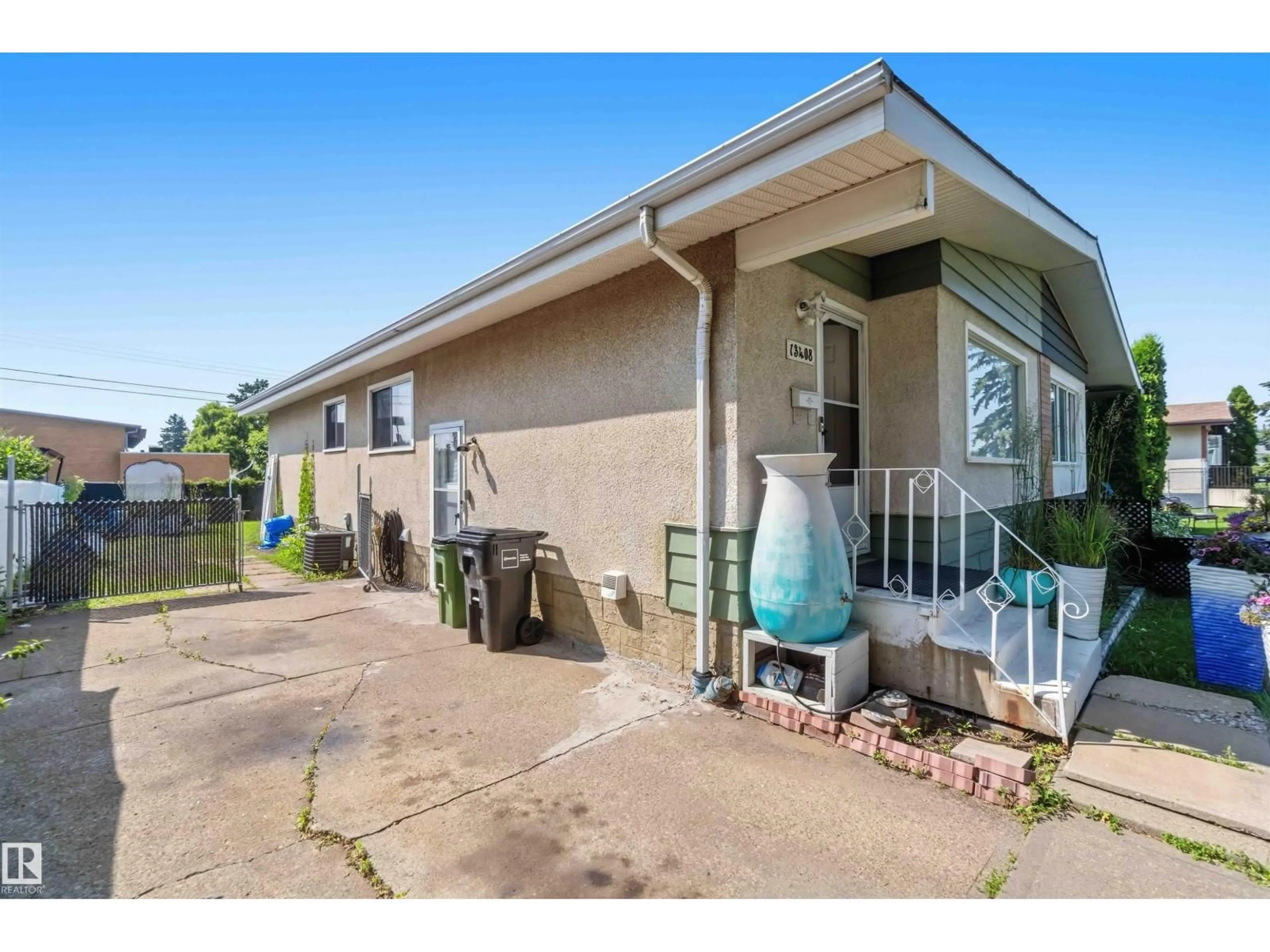 Unknown for 13408 67 ST, Edmonton Alberta T5C0C7