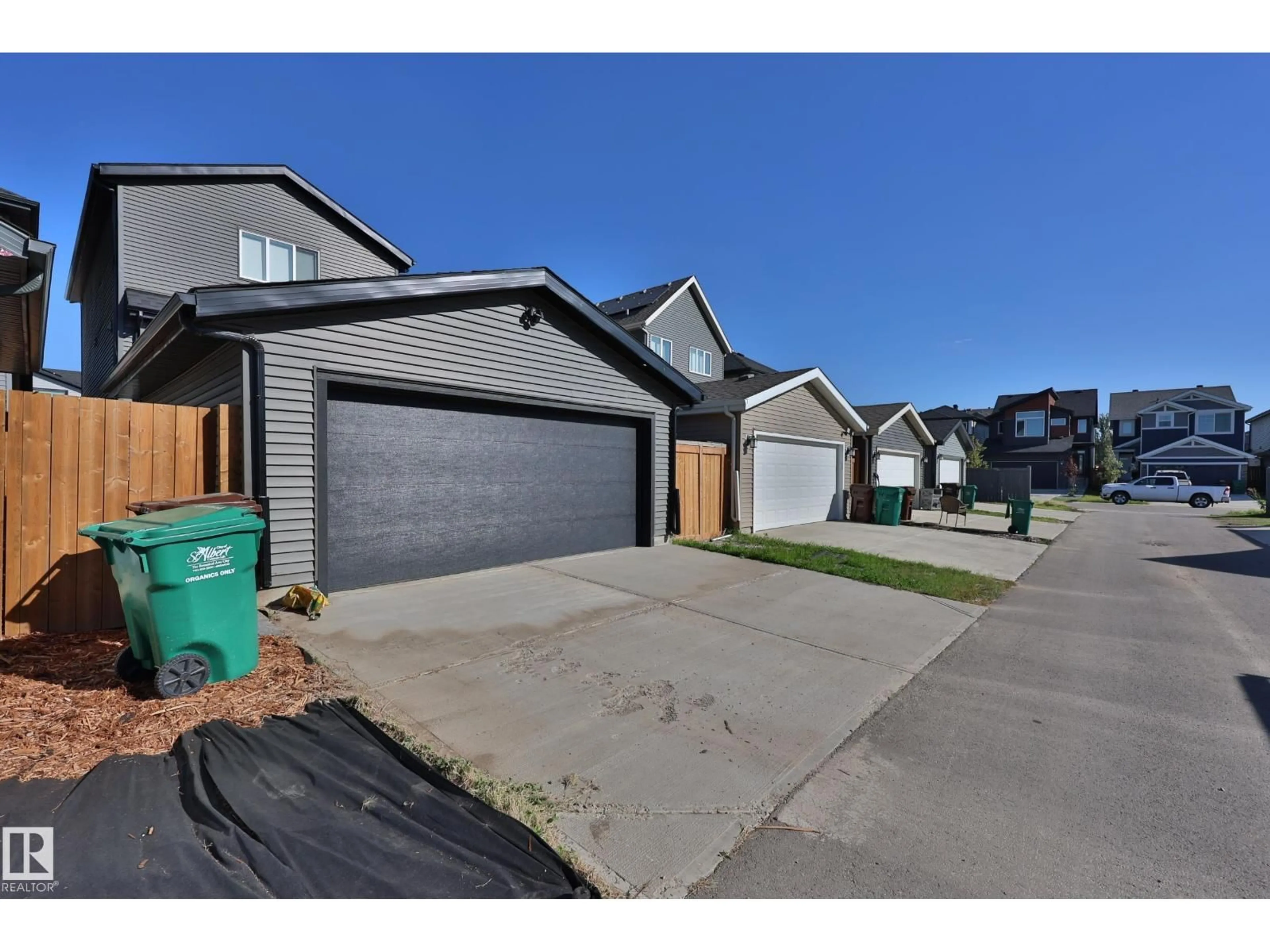 Unknown for 30 NETTLE CR, St. Albert Alberta T8N7Z8