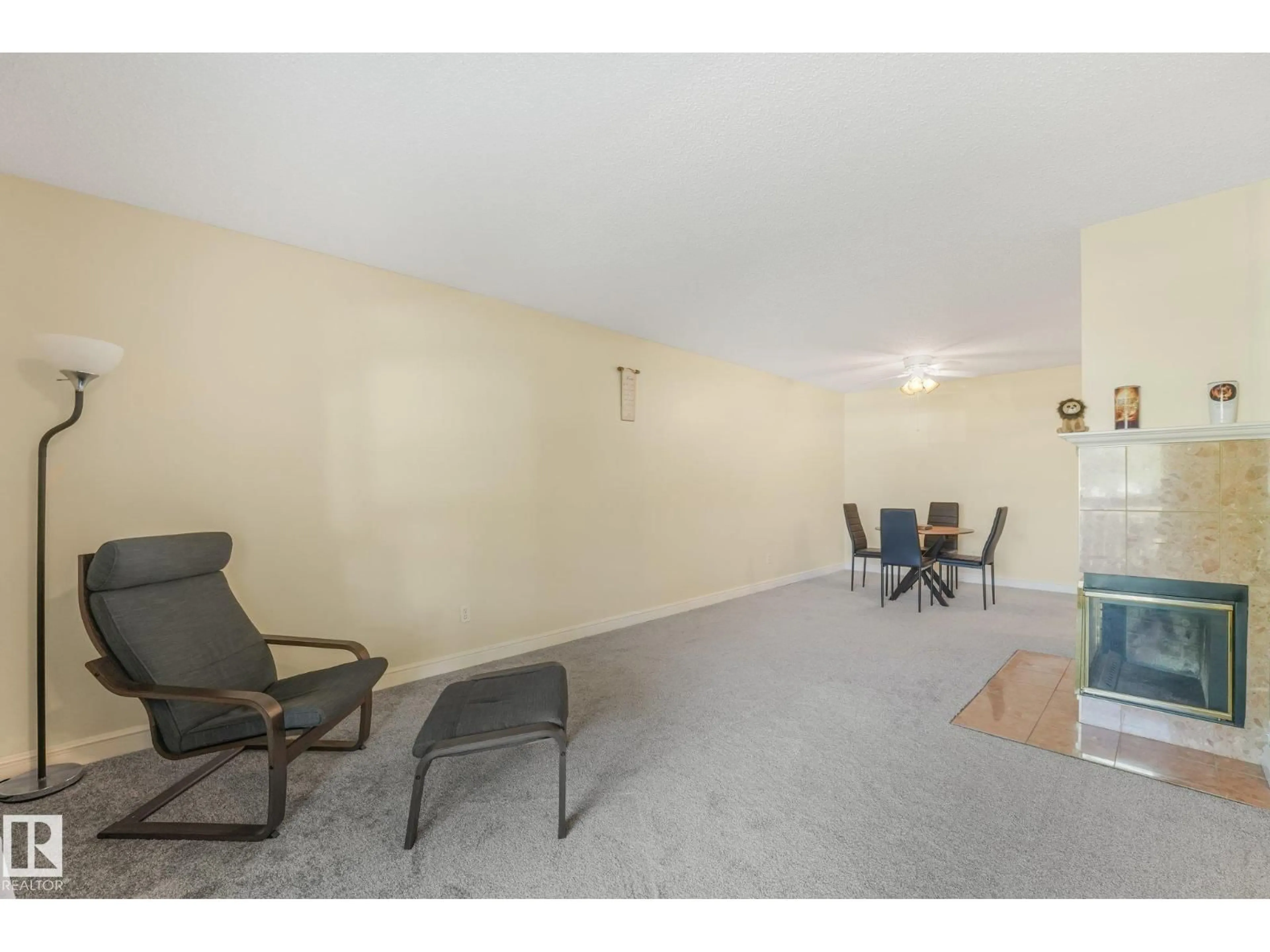 A pic of a room for 49 - 2703 79 ST, Edmonton Alberta T6K3Z6