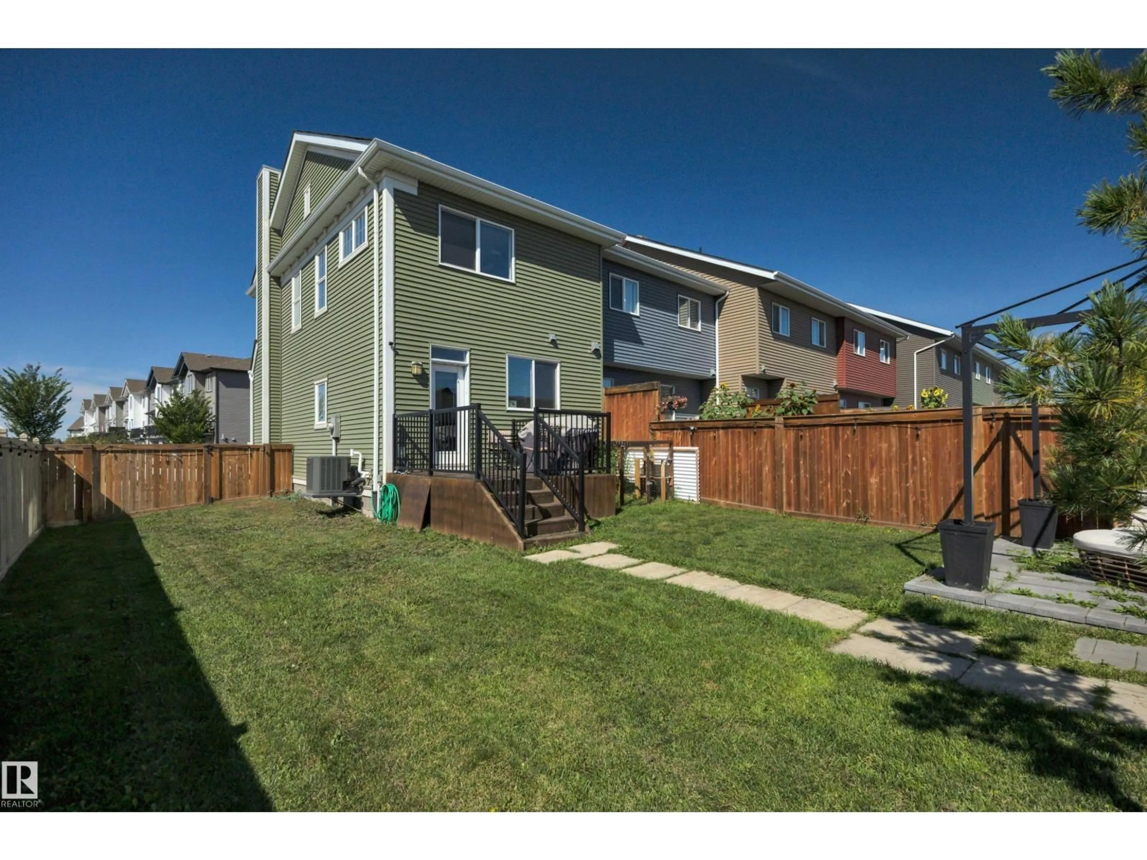 Unknown for 2605 MAPLE WY, Edmonton Alberta T6T2K1