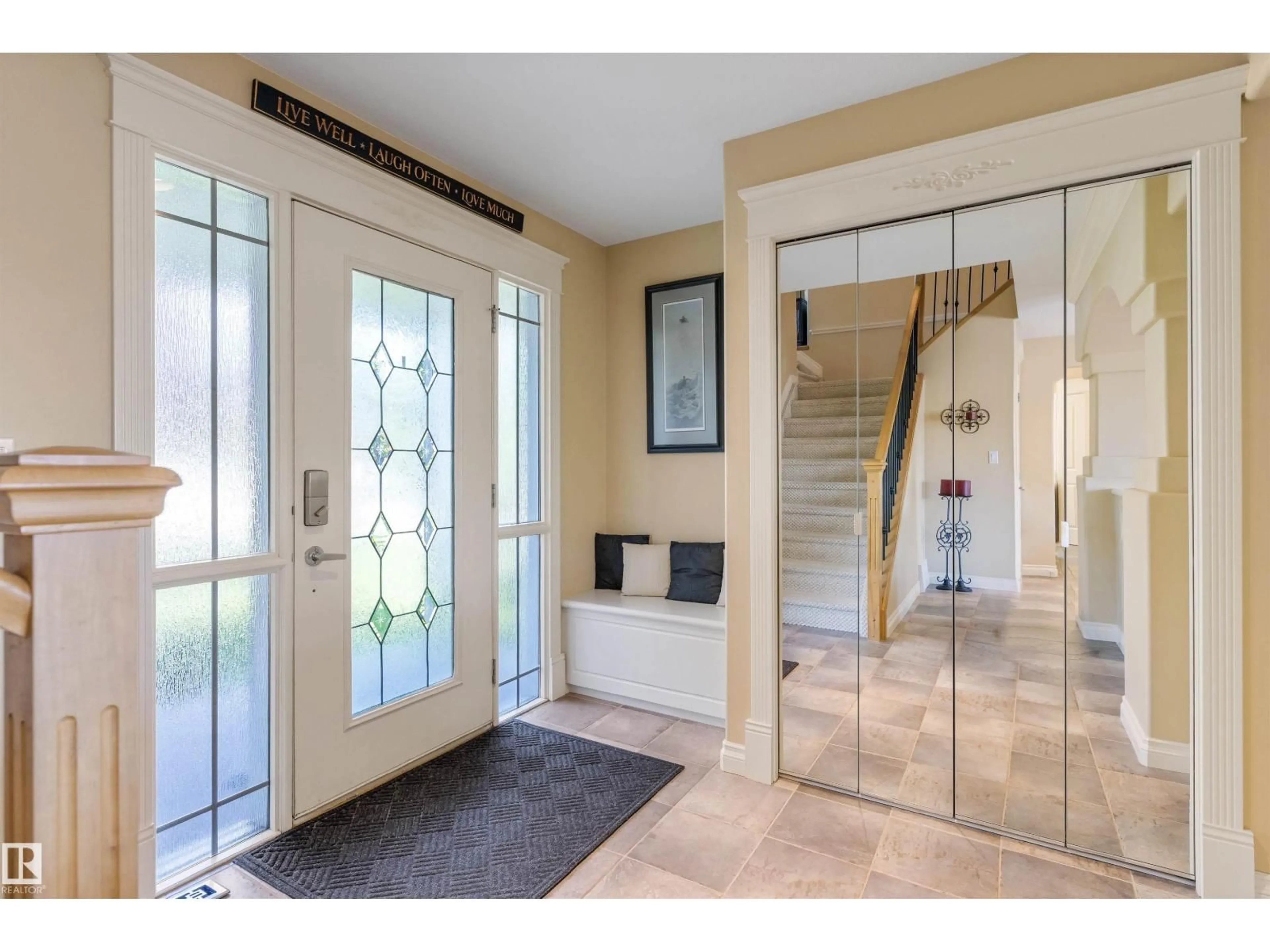 Indoor entryway for 41 KENDALL CR, St. Albert Alberta T8N7A9