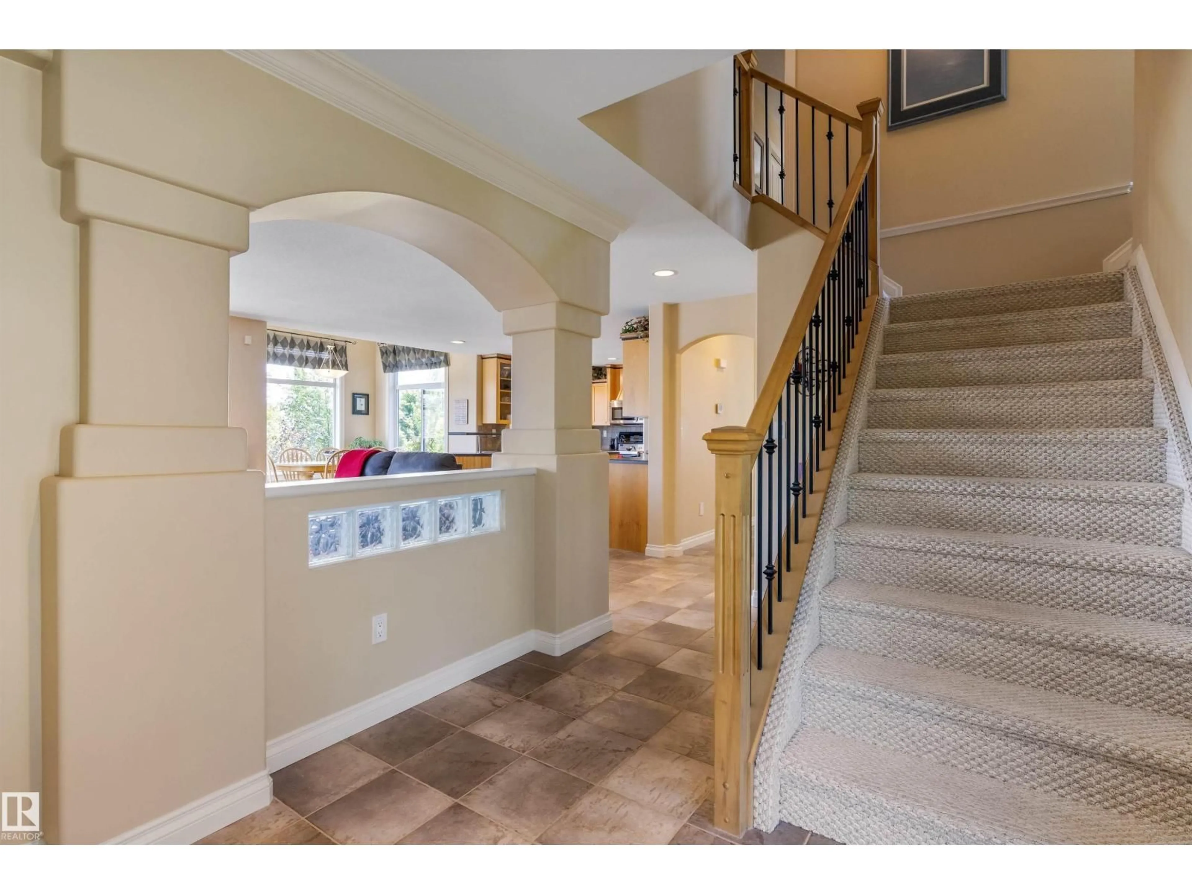 Indoor entryway for 41 KENDALL CR, St. Albert Alberta T8N7A9