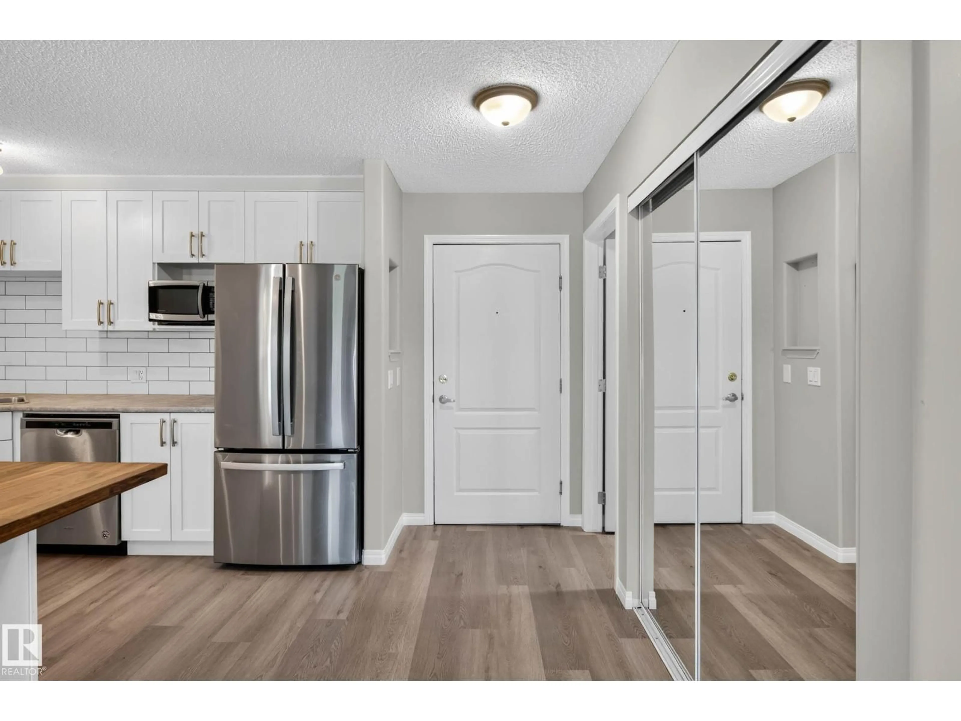 Unknown for 120 5340 199 ST NW, Edmonton Alberta T6M0A5