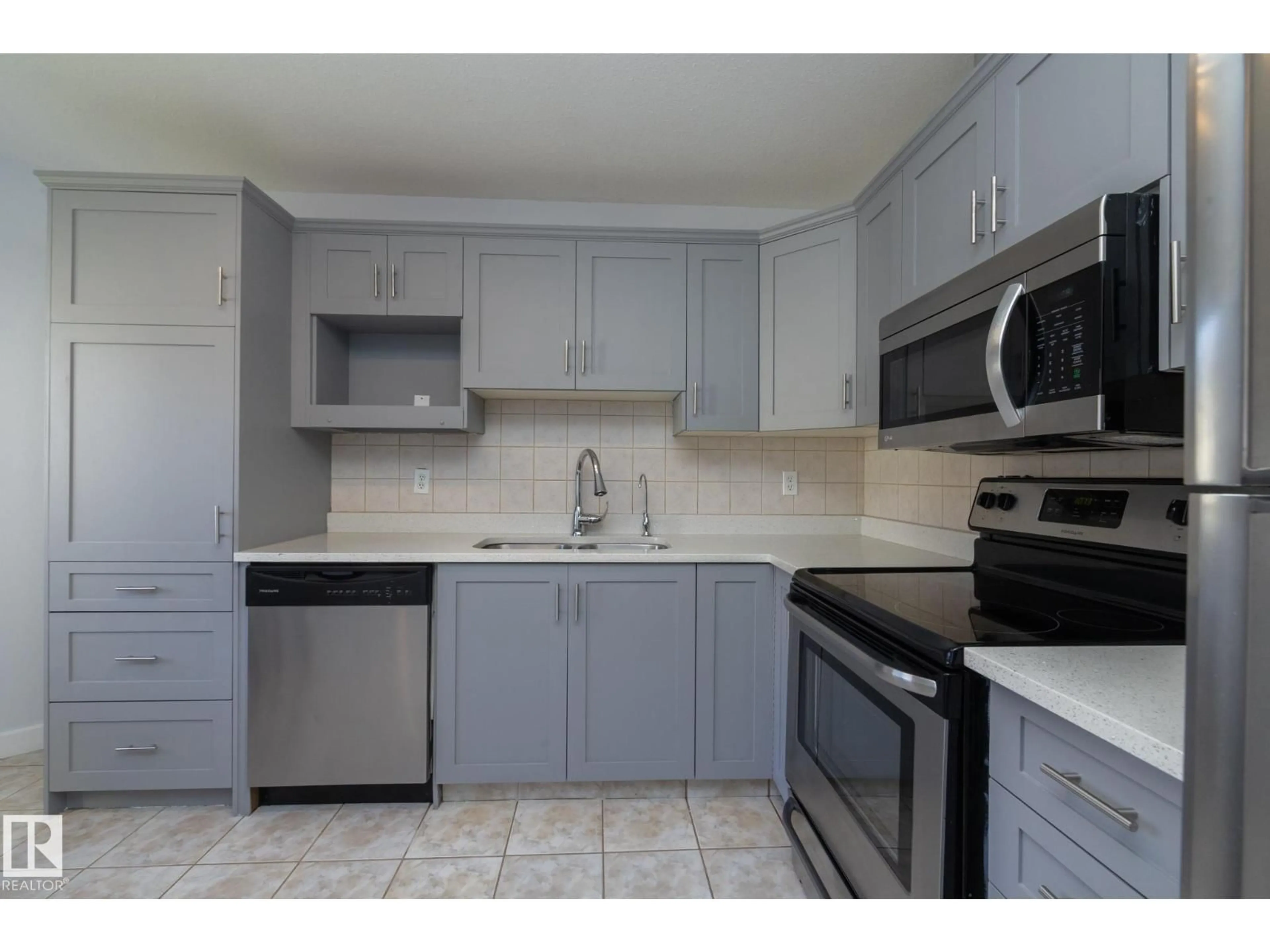 Standard kitchen, unknown for #37 - 3811 85 ST, Edmonton Alberta T6K4C7