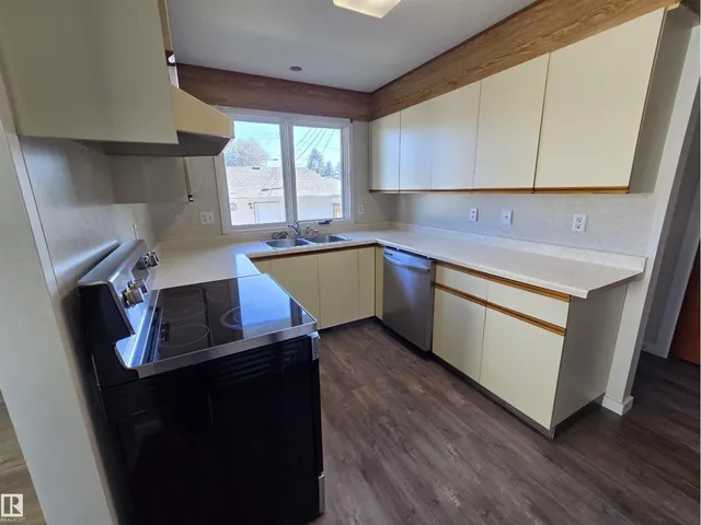 4803 54A ST, Bonnyville Town 5