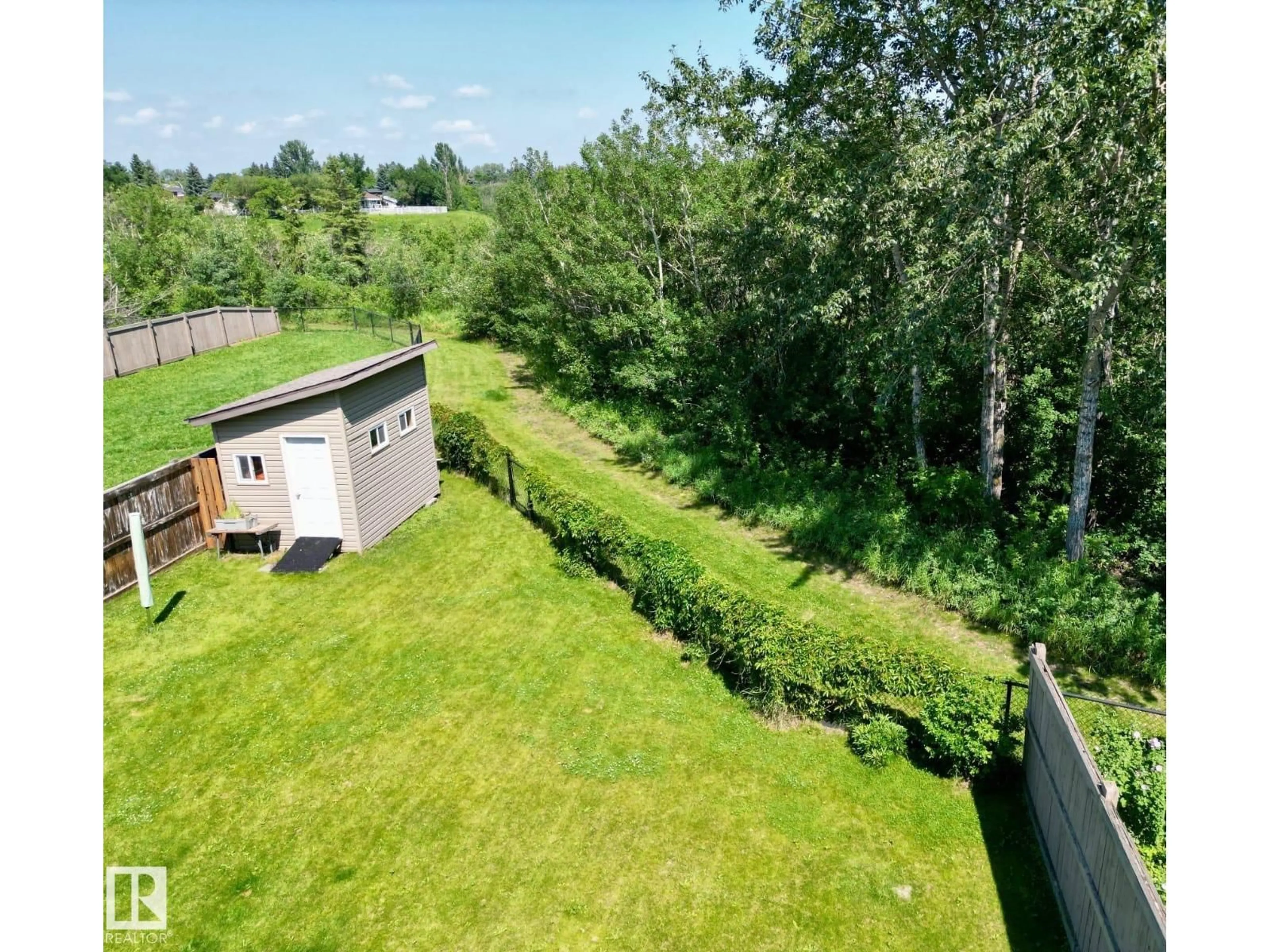 A pic from outside/outdoor area/front of a property/back of a property/a pic from drone, forest/trees view for 57 HOMESTEAD CRESCENT, Edmonton Alberta T5A2Y1