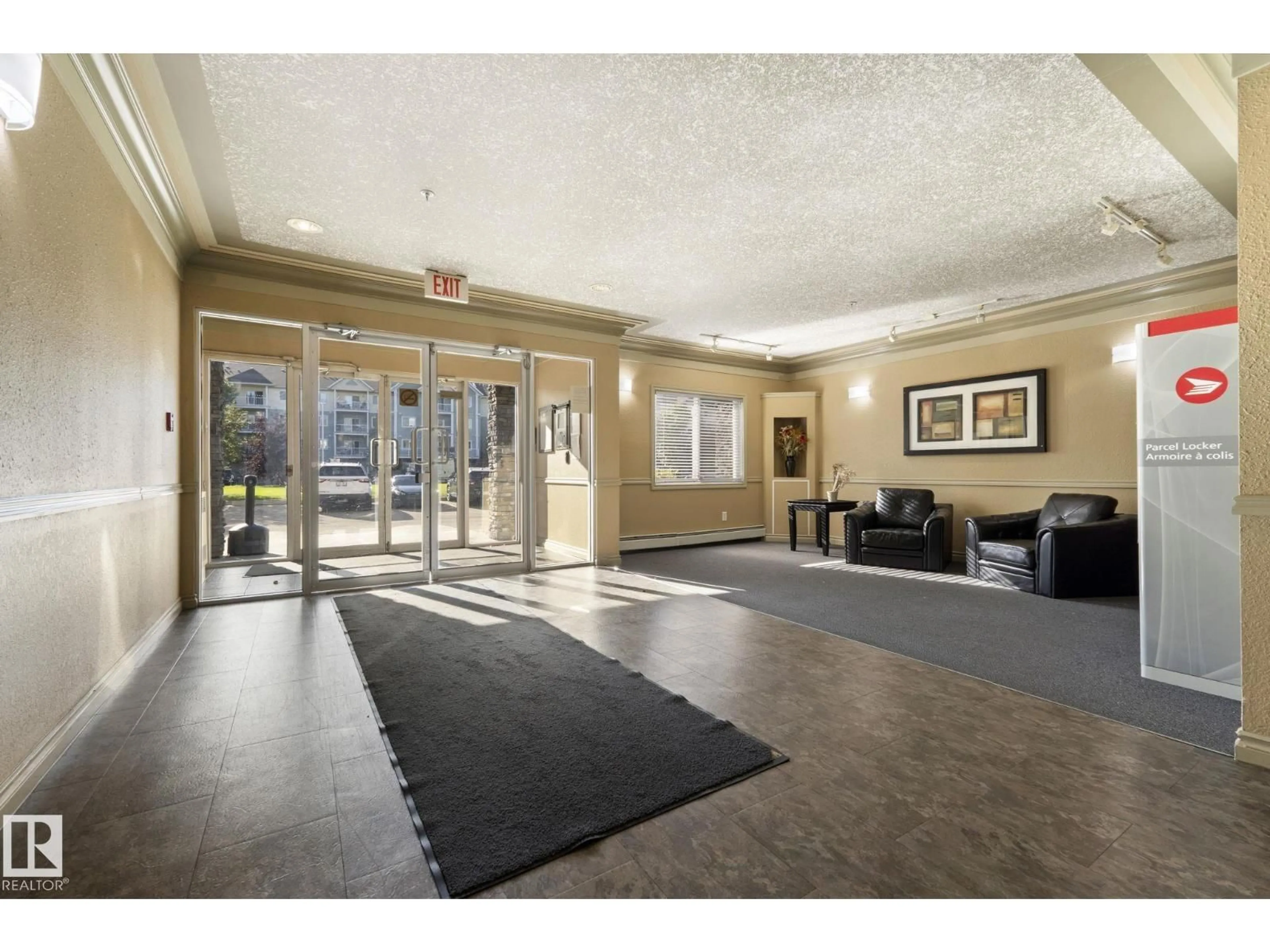 Indoor foyer for 70 - 112 WOODSMERE CL, Fort Saskatchewan Alberta T8L4R8