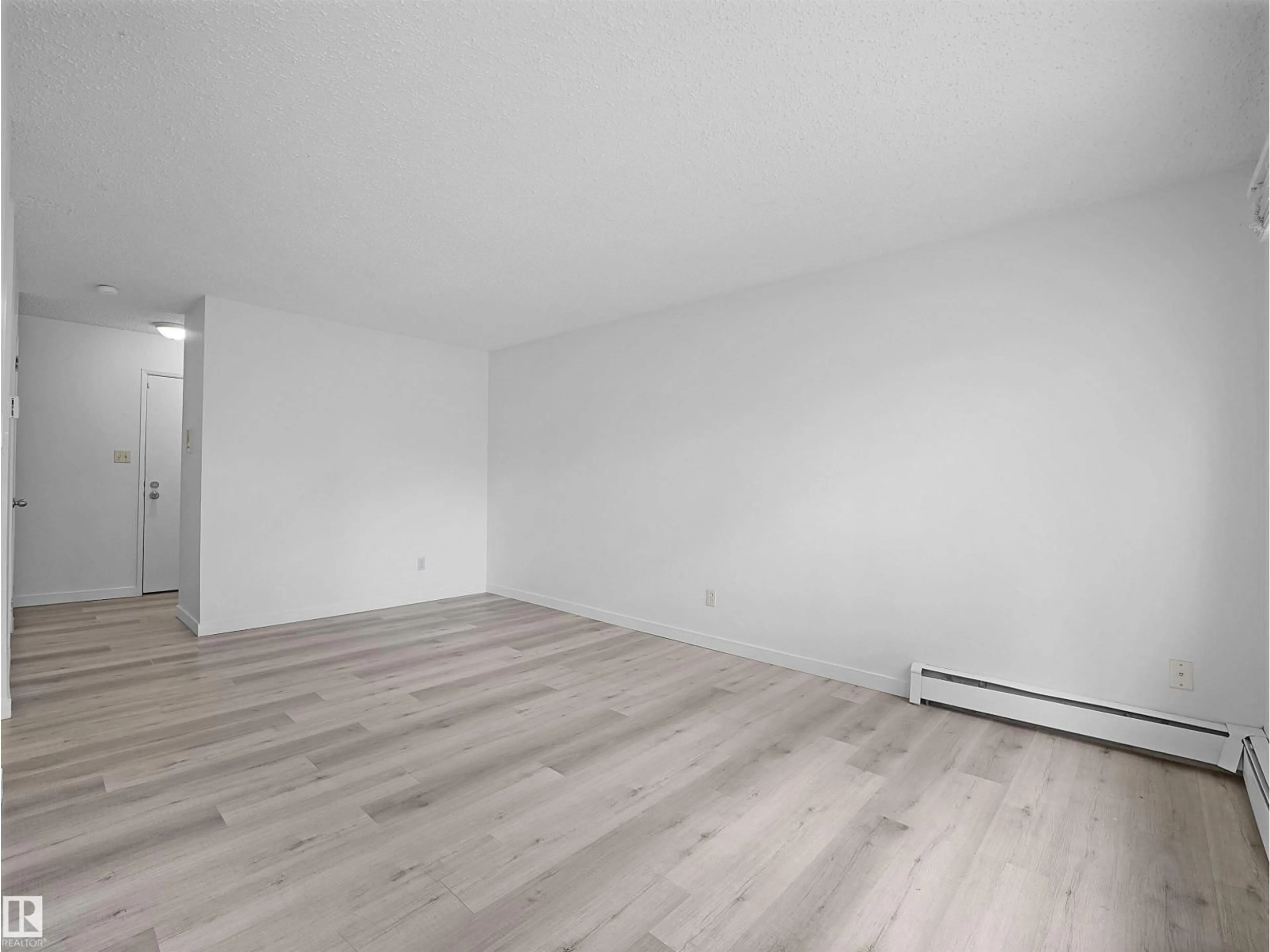 A pic of a room for 122 16340 109 ST NW, Edmonton Alberta T5X2T4