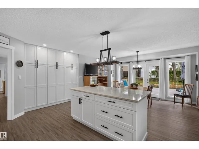 3 HICKORY CR, Sherwood Park 4