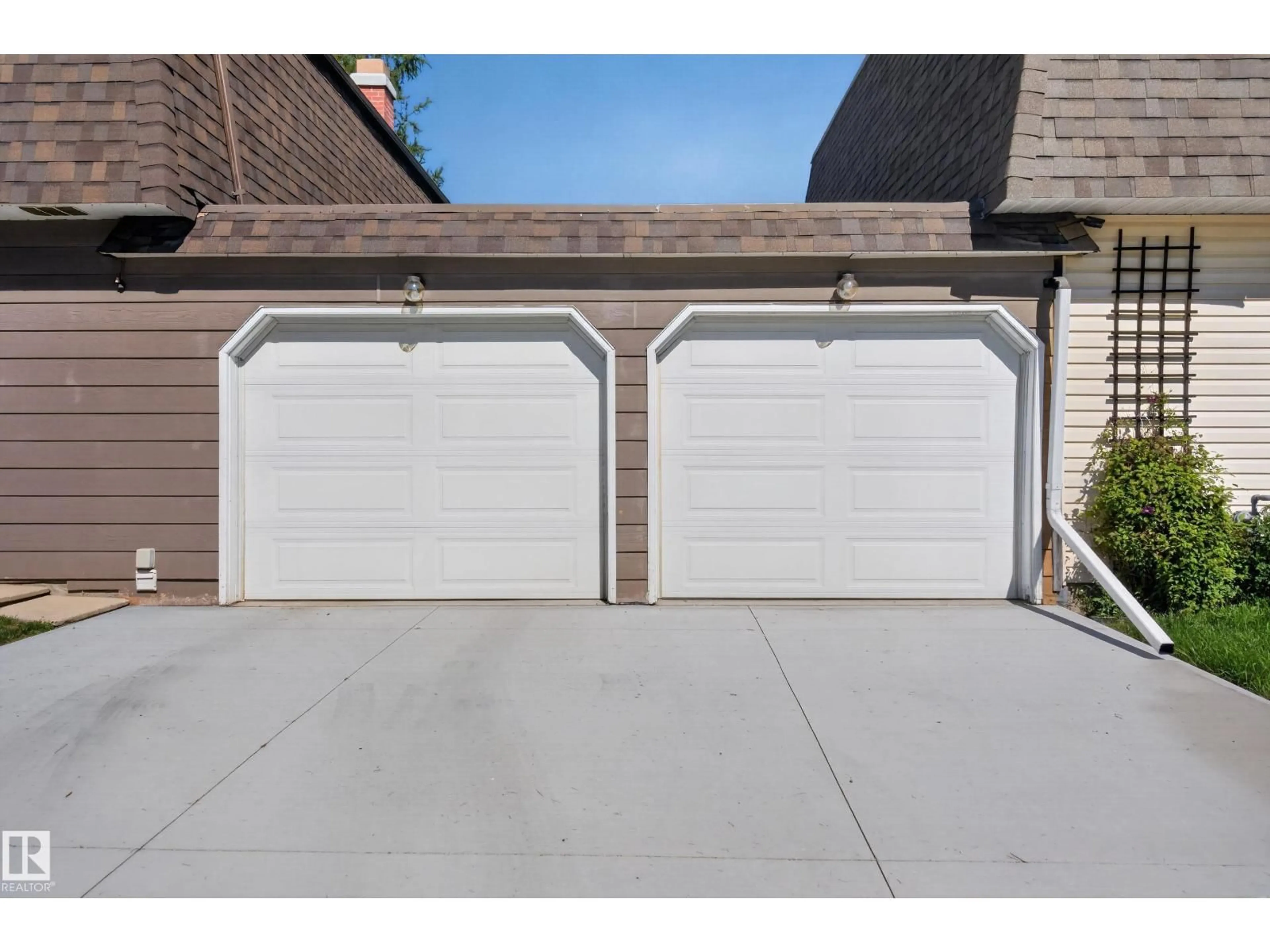 Indoor garage for 94 GREENFIELD ES, St. Albert Alberta T8N2G2