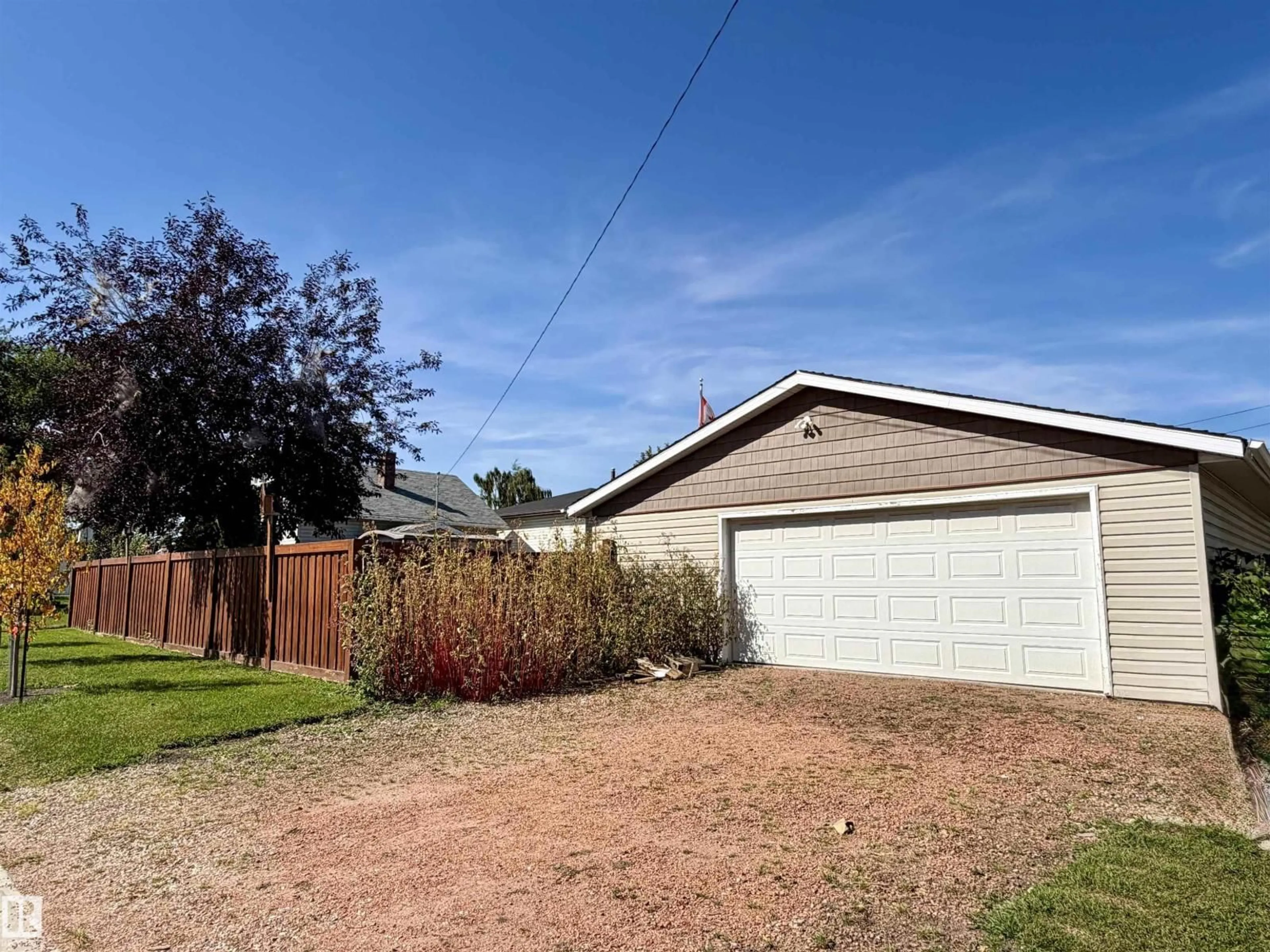 A pic from outside/outdoor area/front of a property/back of a property/a pic from drone, street for NW - 13103 121 ST, Edmonton Alberta T5L0B7