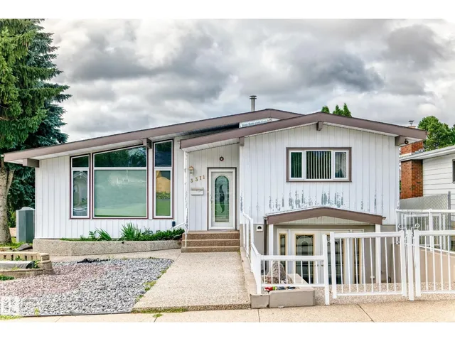 3311 104 AV, Edmonton 2