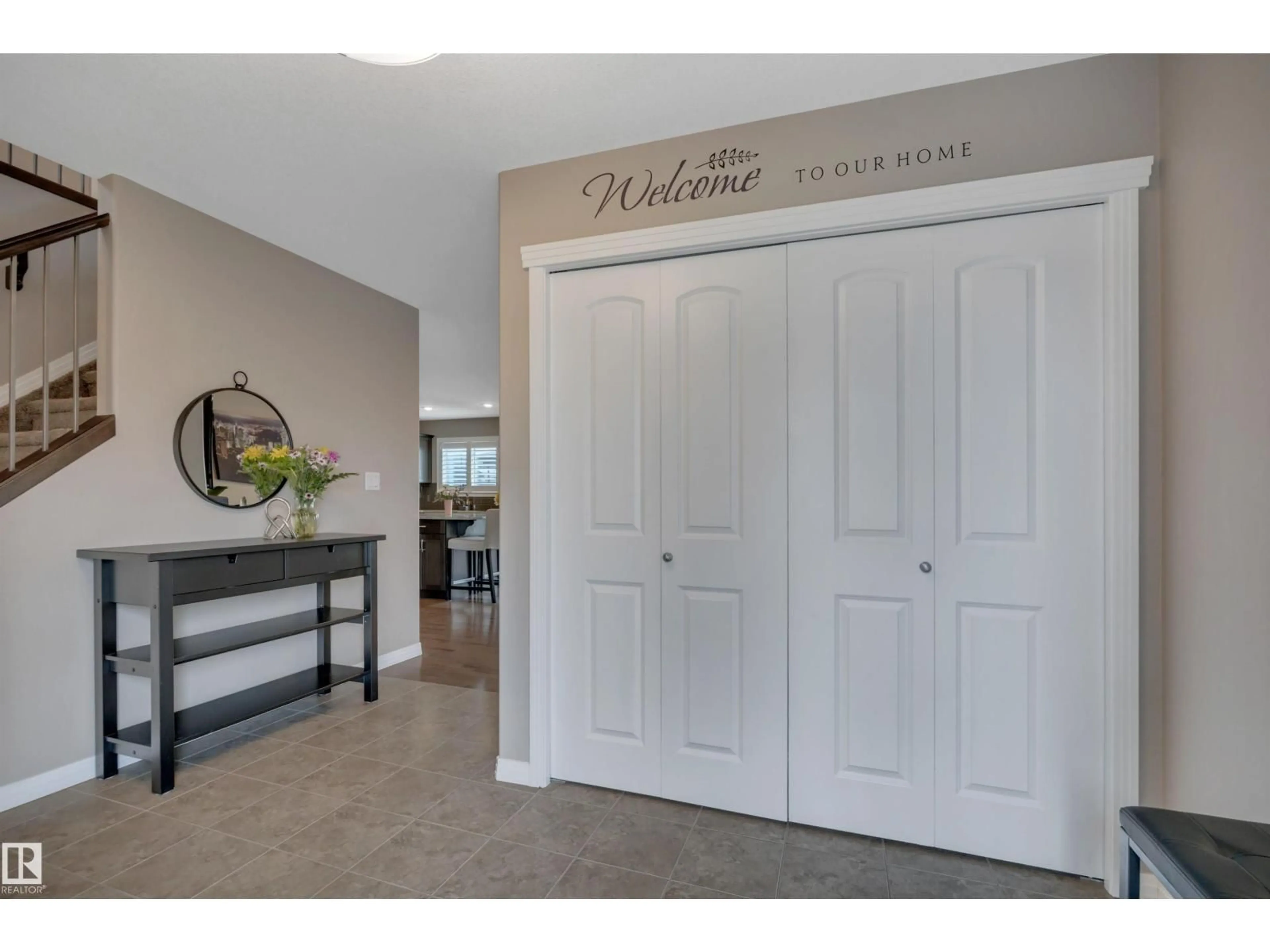 Indoor entryway for 125 RUE MONTALET, Beaumont Alberta T4X0W3